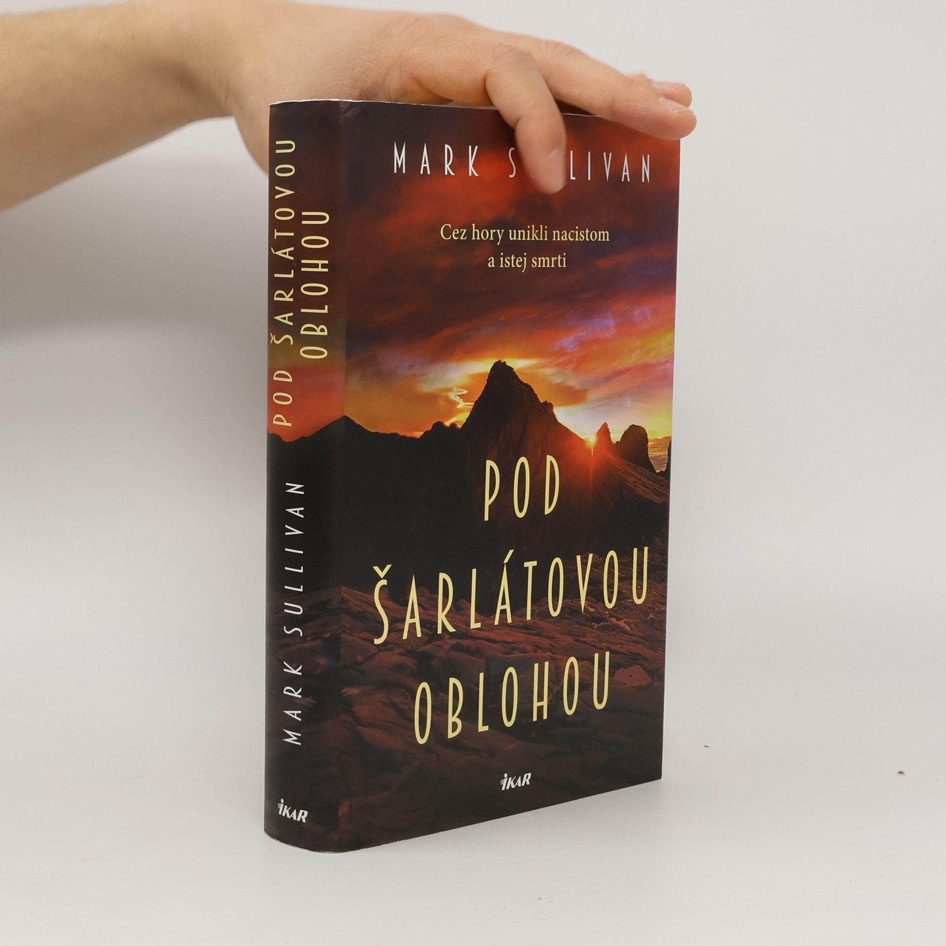 Mark T. Sullivan Pod šarlátovou oblohou