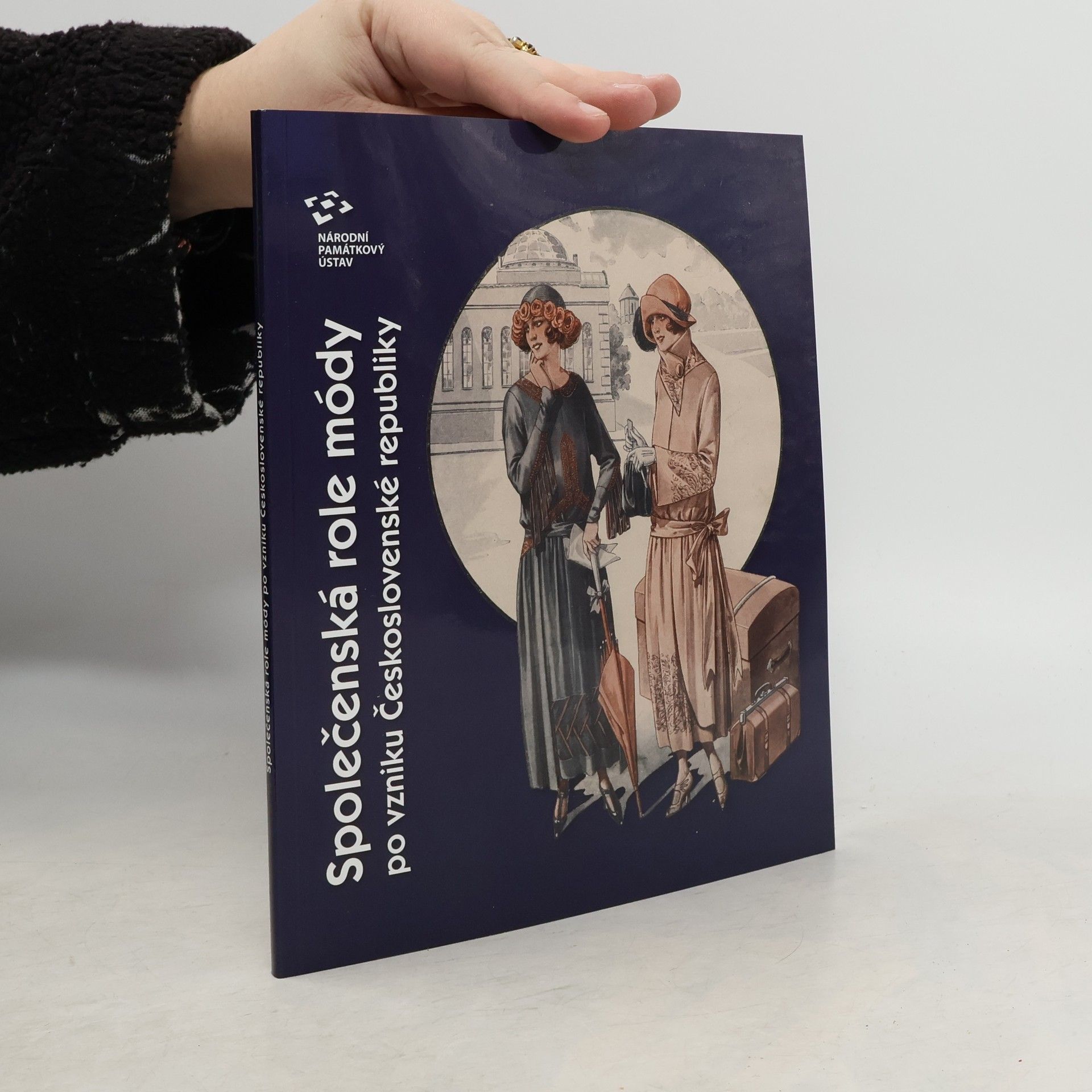 Alena Nachtmannová Společenská role módy po vzniku Československé republiky