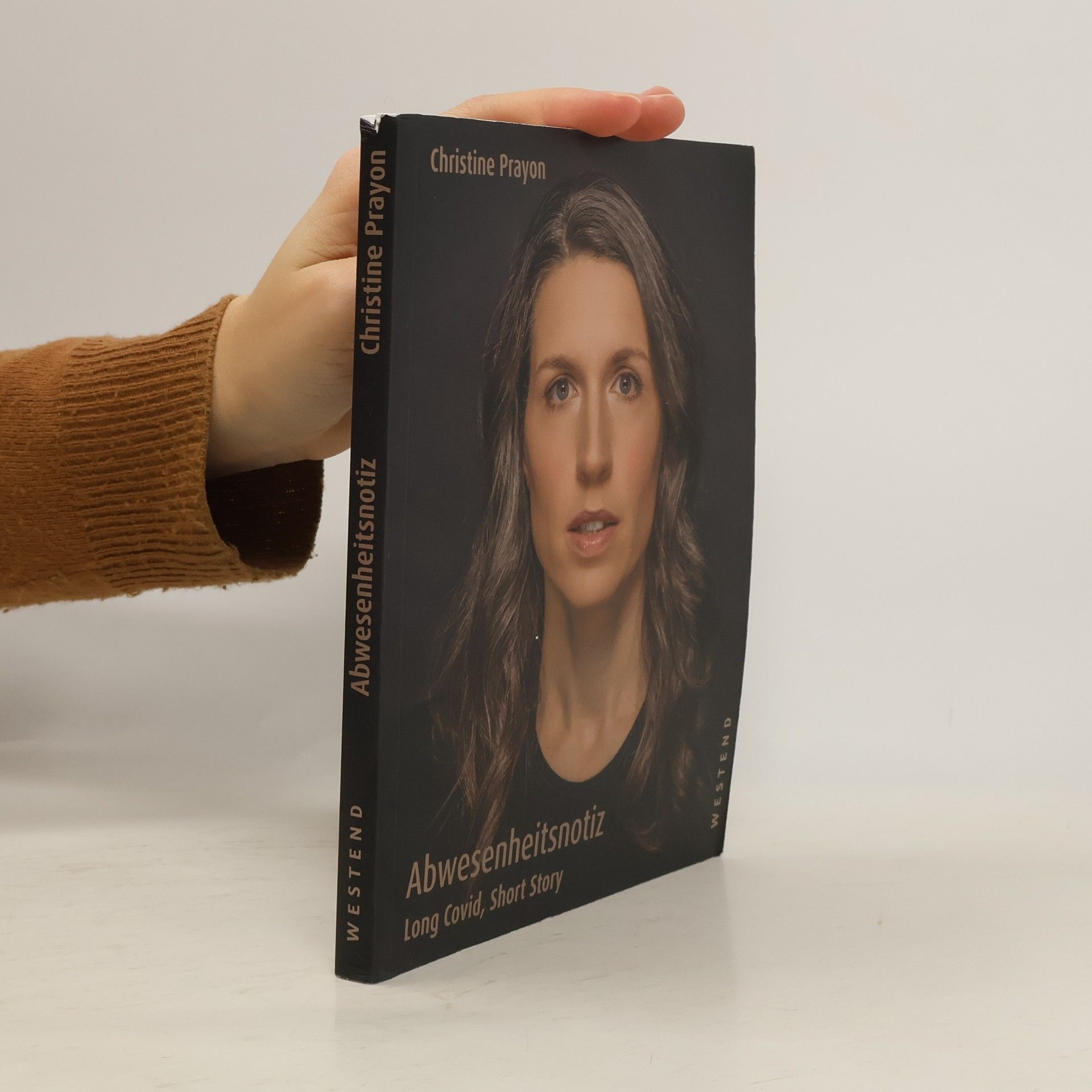 Christine Prayon Abwesenheitsnotiz