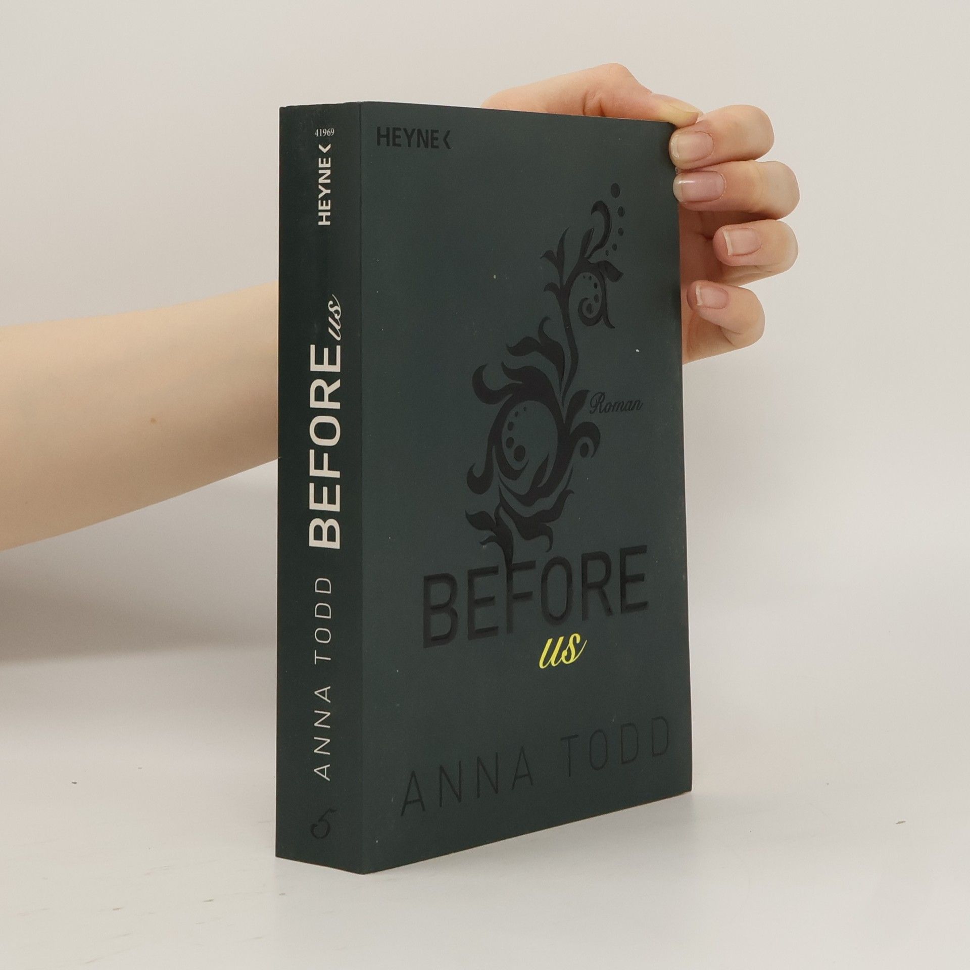 Anna Todd After 5. Before Us