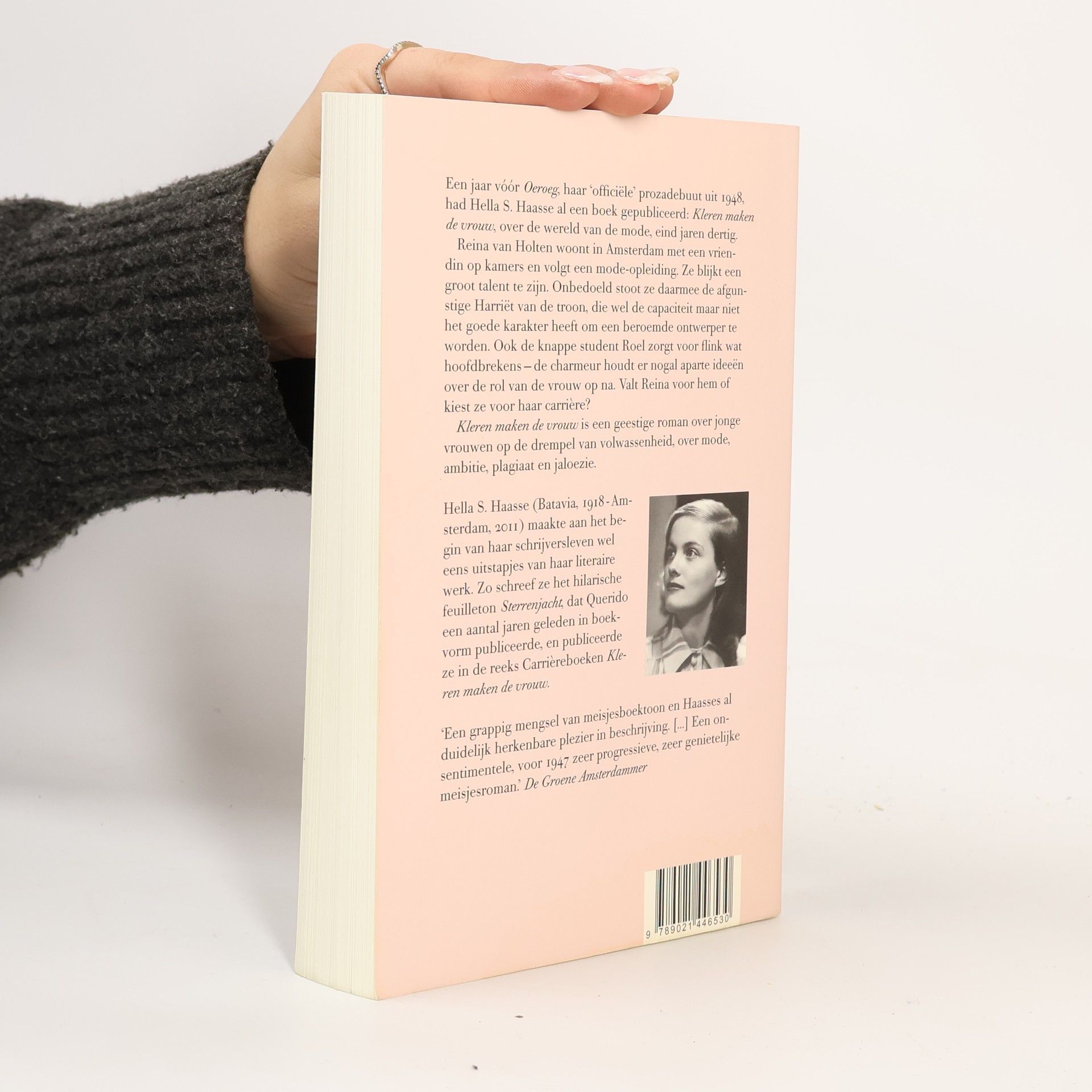 Hella Haasse Grote letter bibliotheek. Alpha: Kleren maken de vrouw
