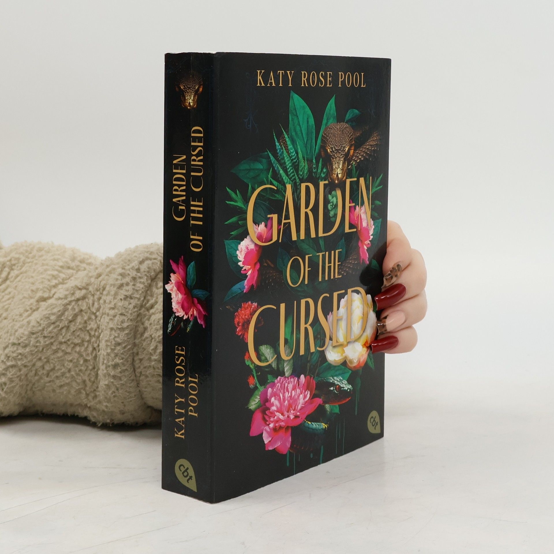 Katy Rose Pool Garden of the Cursed