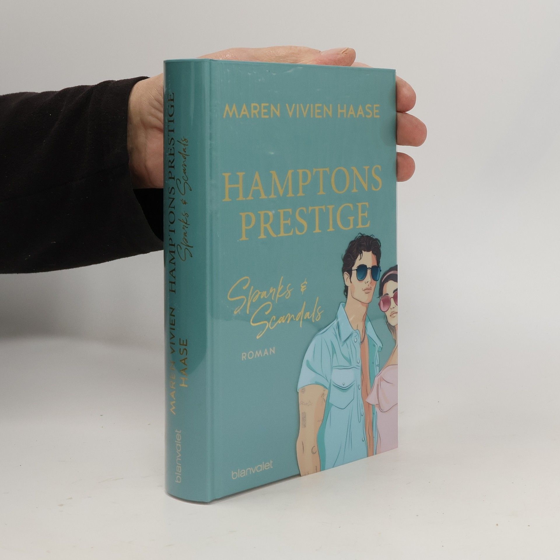 Hamptons Prestige - Sparks & Scandals