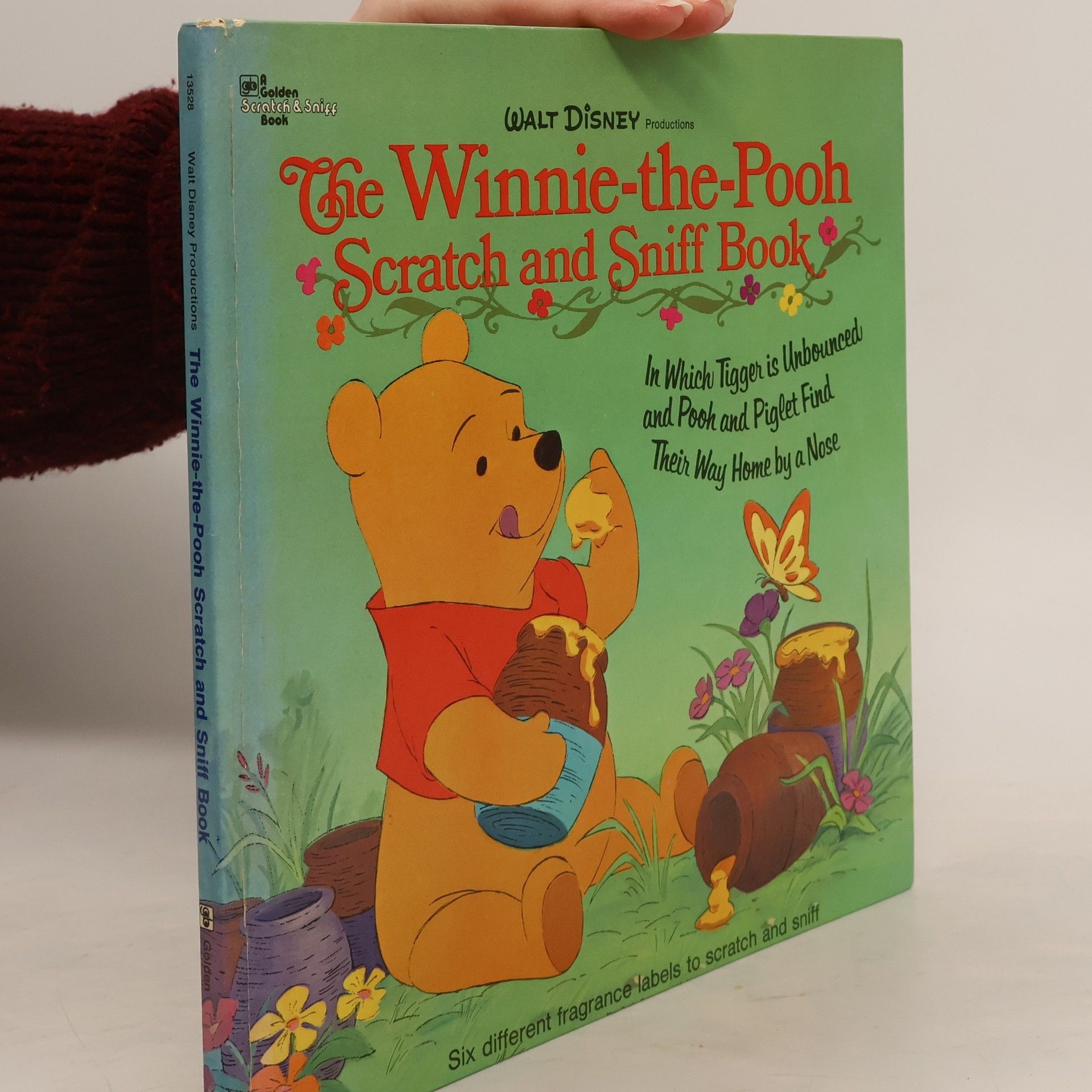 Alan Alexander Milne The Winnie-the-Pooh Scratch and Sniff Book