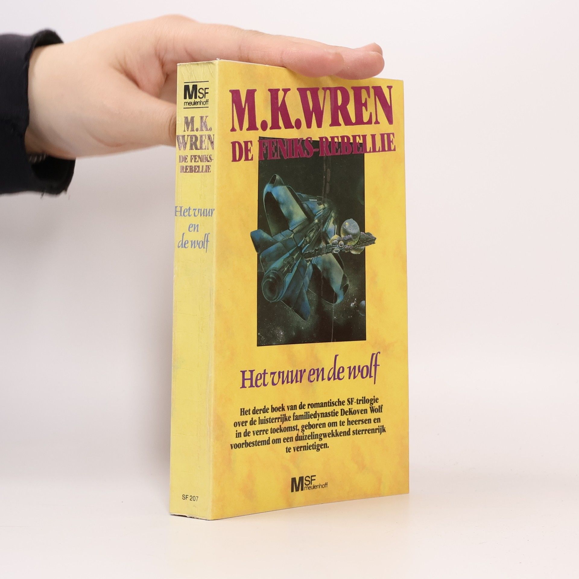 M. K. Wren Het vuur en de wolf