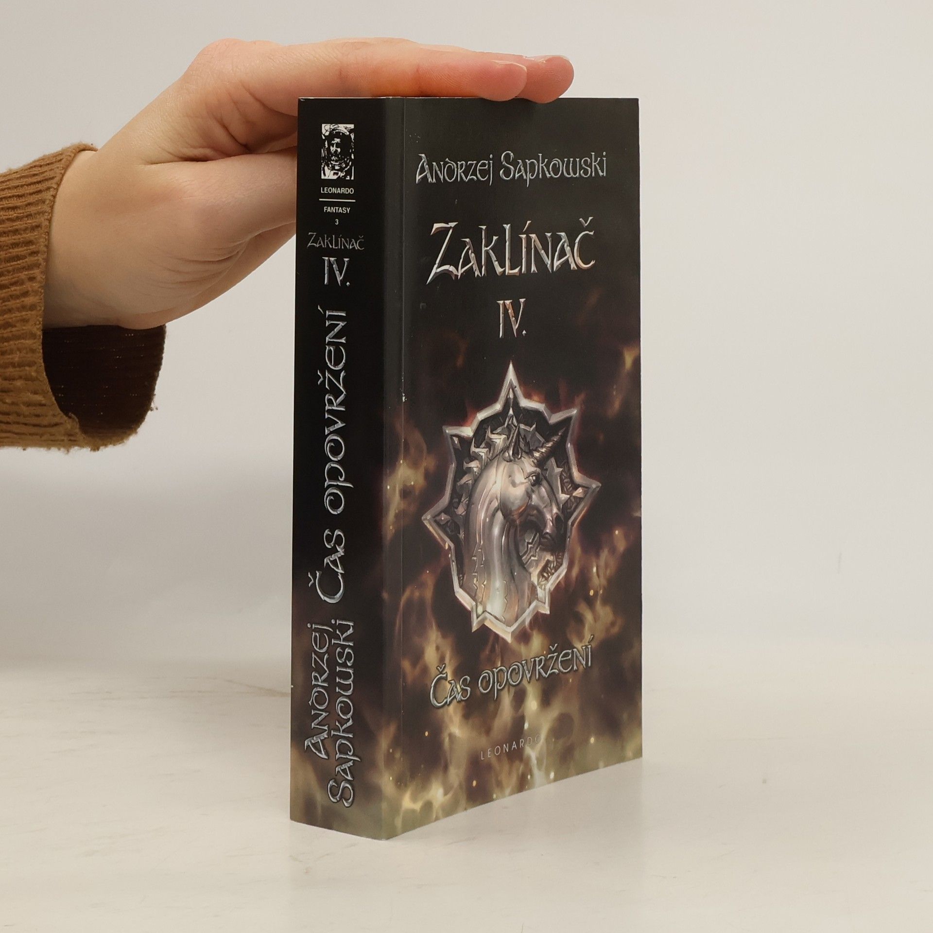 Andrzej Sapkowski Zaklínač IV. Čas opovržení