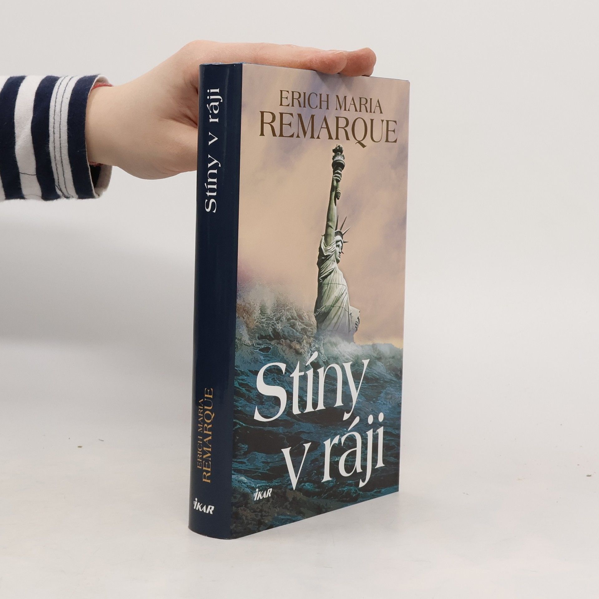 Erich Maria Remarque Stíny v ráji