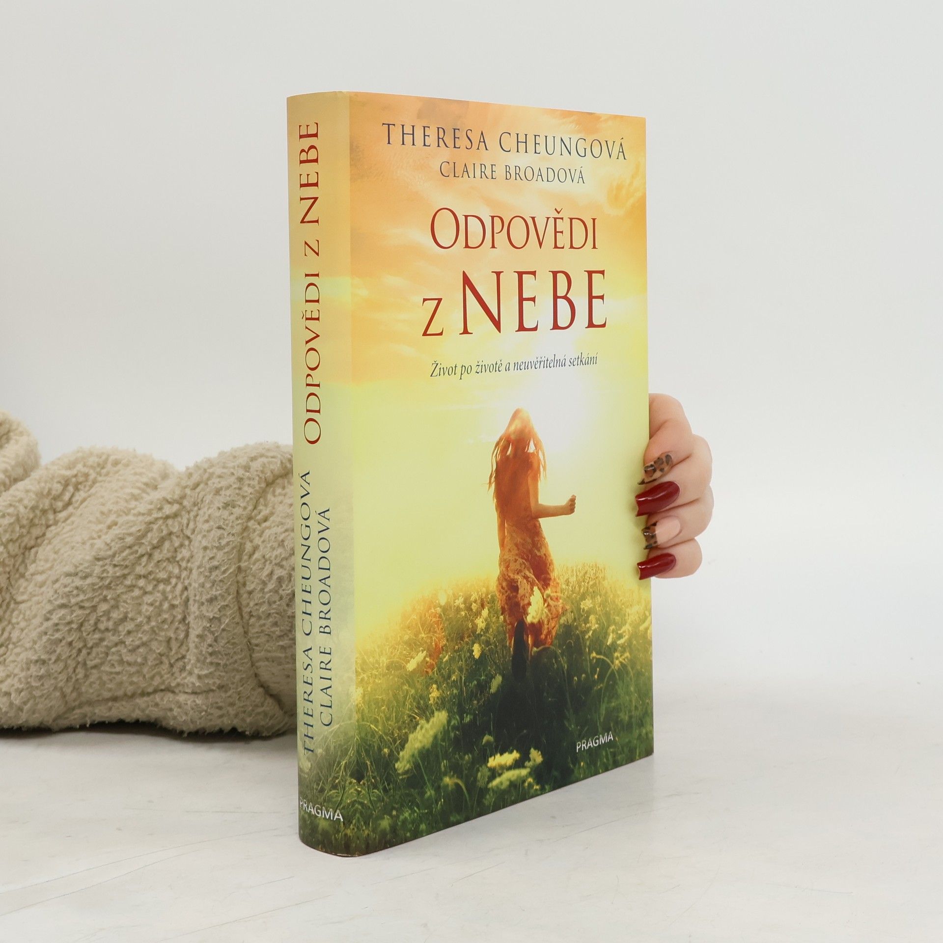 Theresa Francis-Cheung Odpovědi z nebe. Život po životě a neuvěřitelná setkání