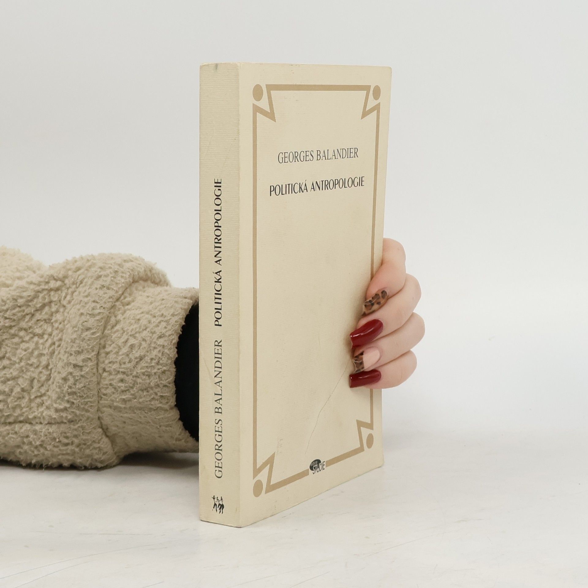 Politická antropologie