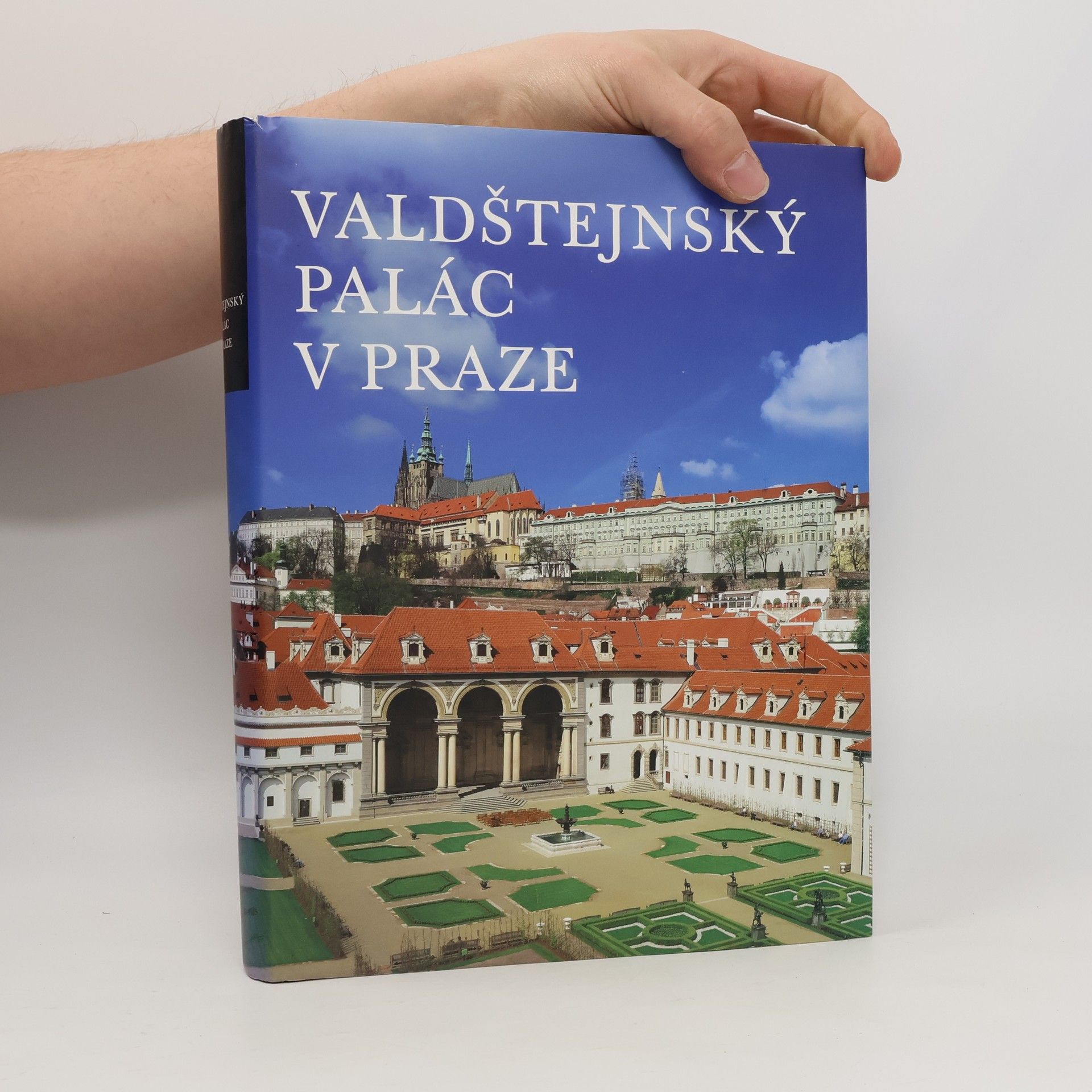 Valdštejnský palác v Praze