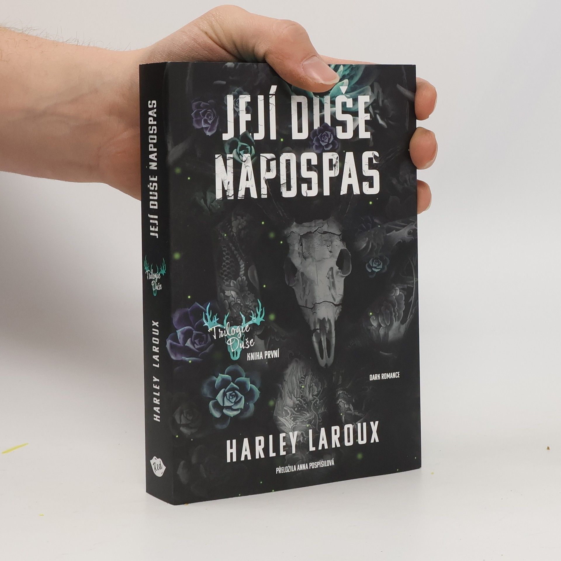 Harley Laroux Její duše napospas