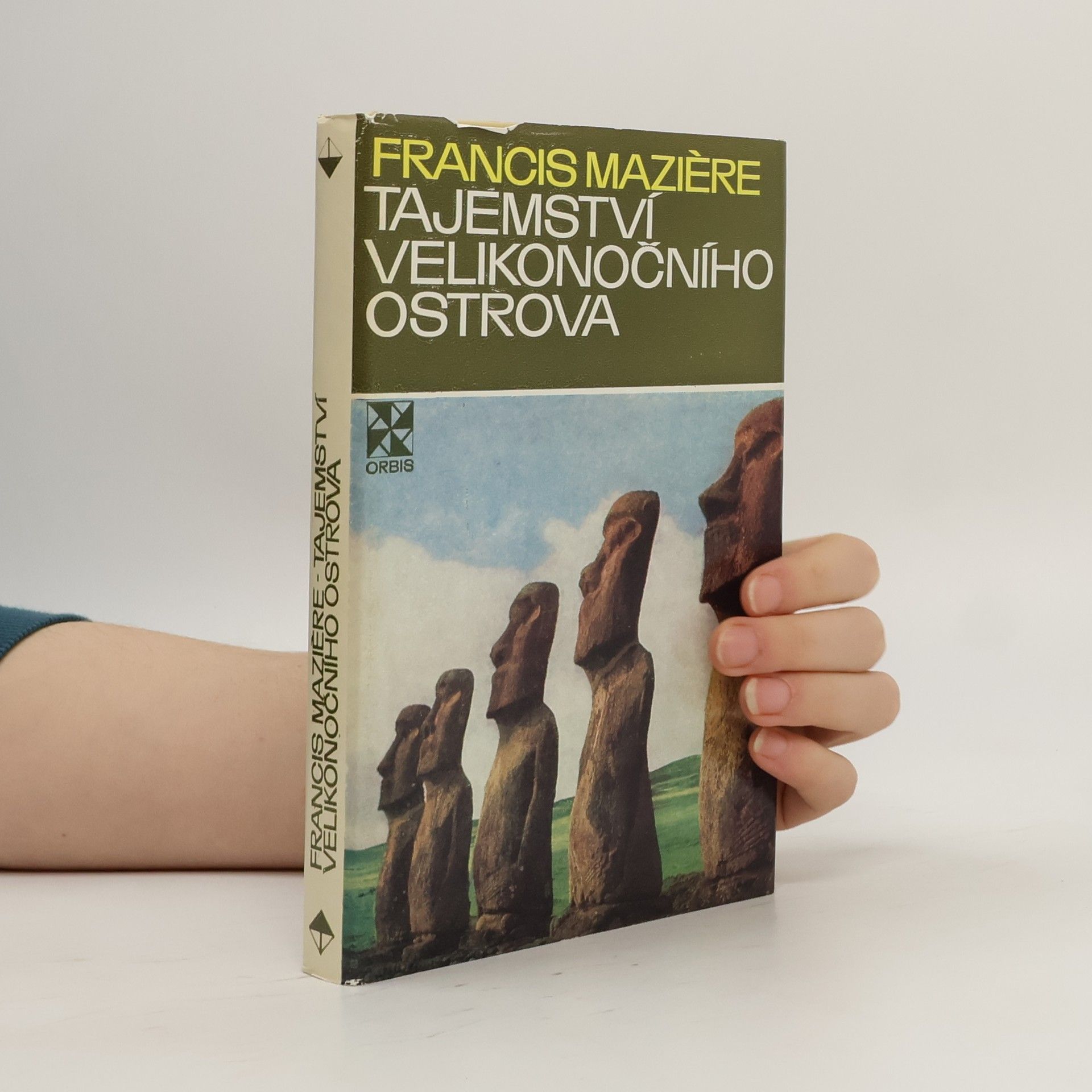 Francis Mazière Tajemství Velikonočního ostrova