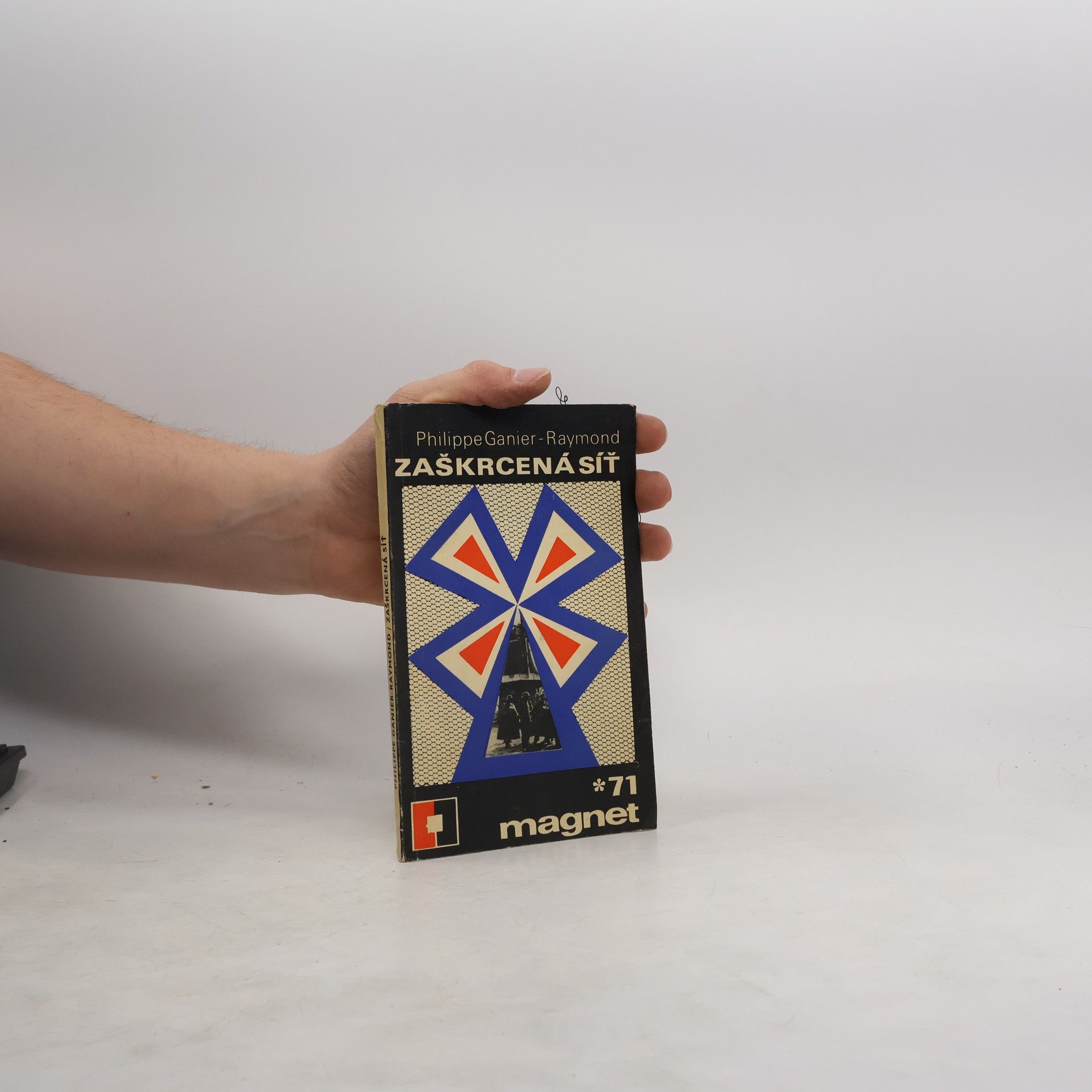 Philippe Ganier-Raymond Zaškrcená síť