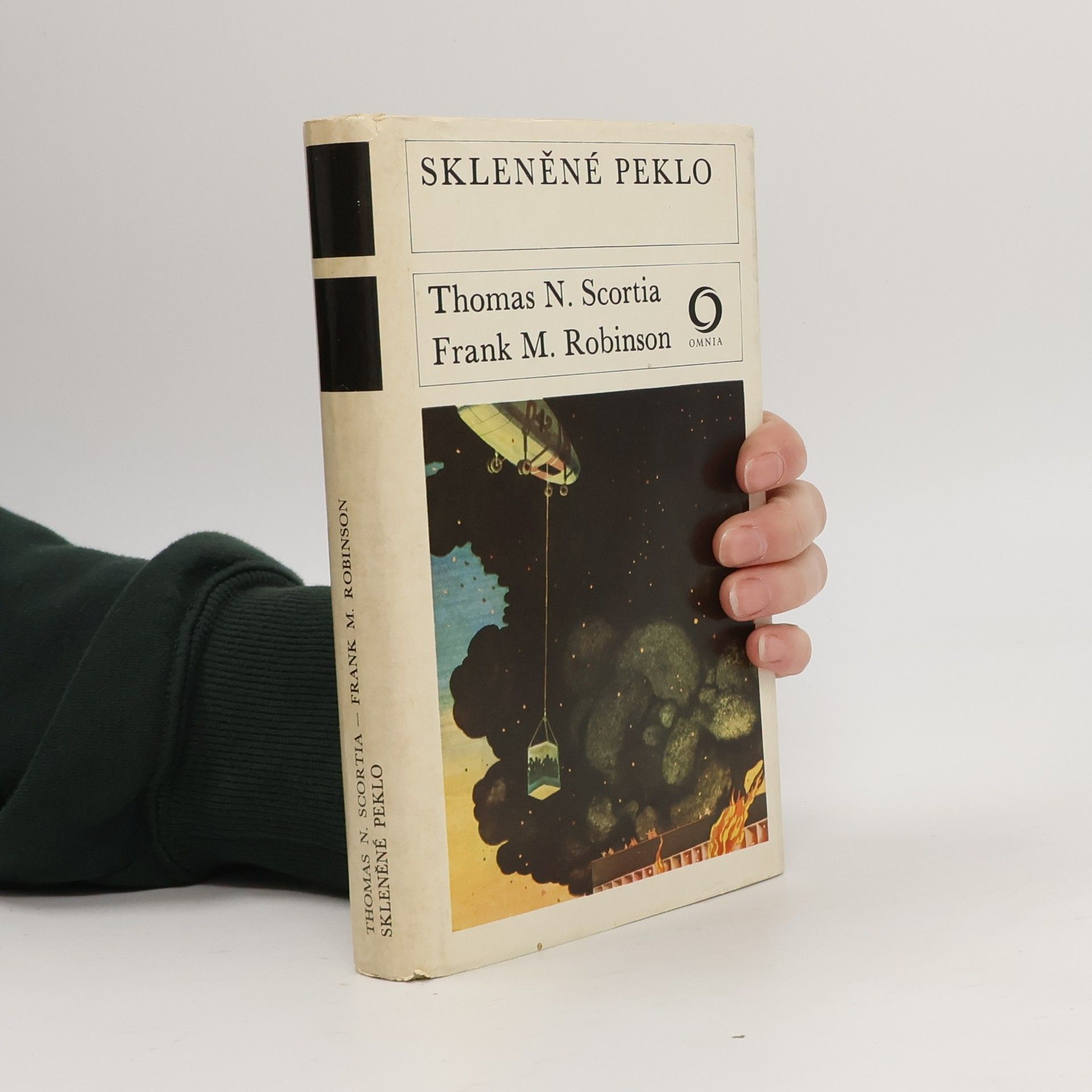Frank M. Robinson Skleněné peklo