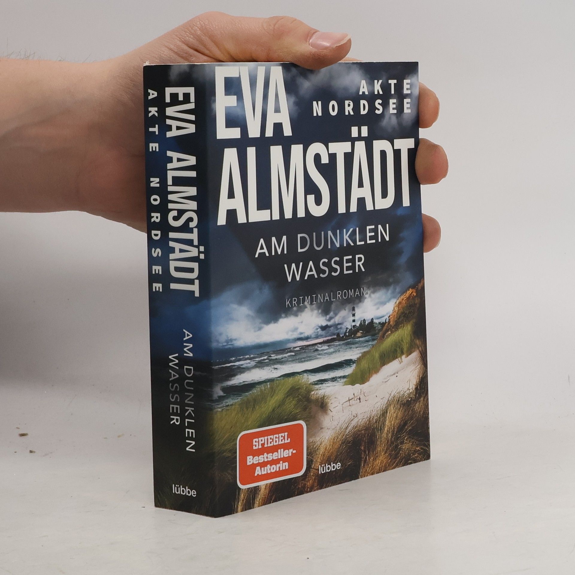 Eva Almstädt Akte Nordsee - am dunklen Wasser