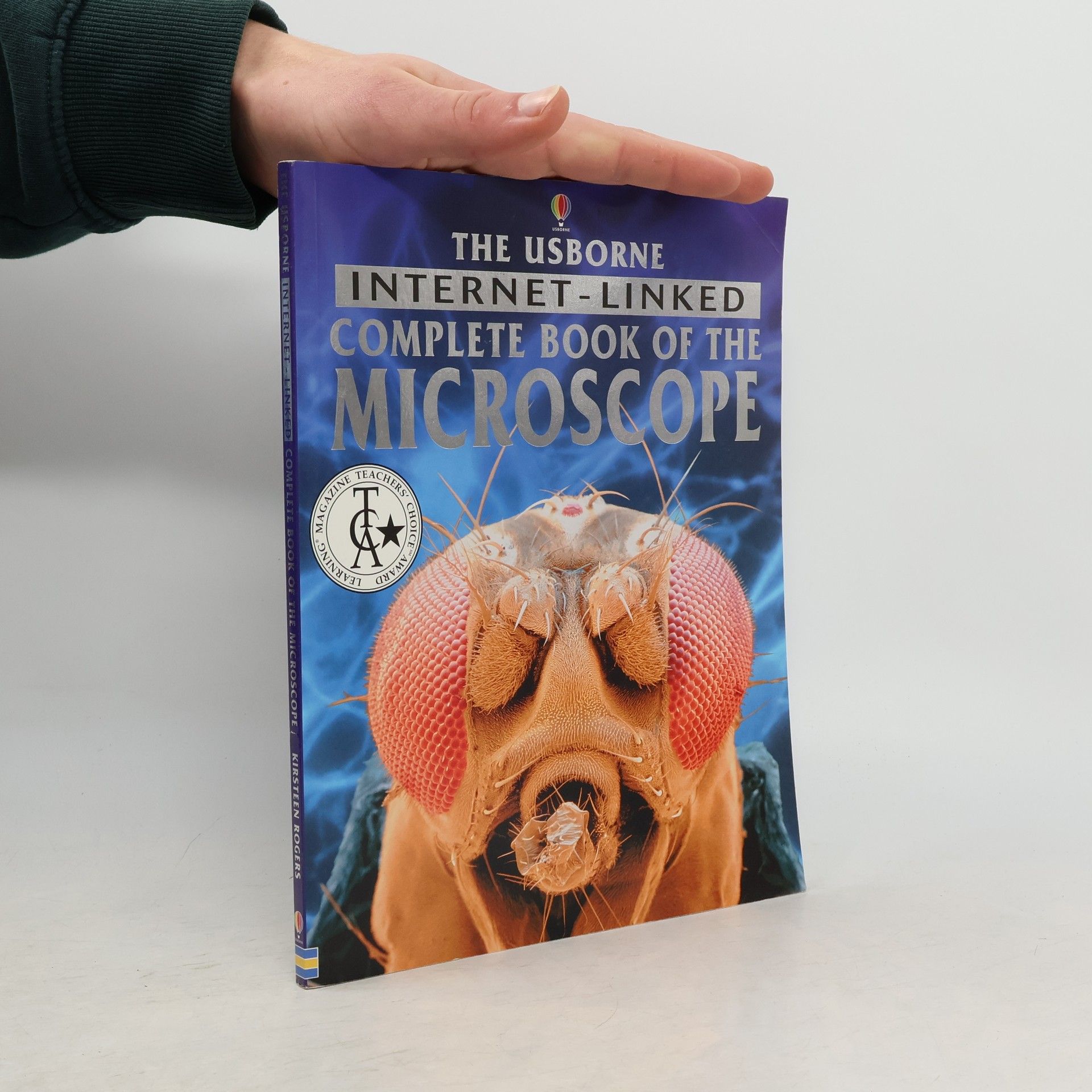 The Usborne Internet-linked Complete Book of the Microscope