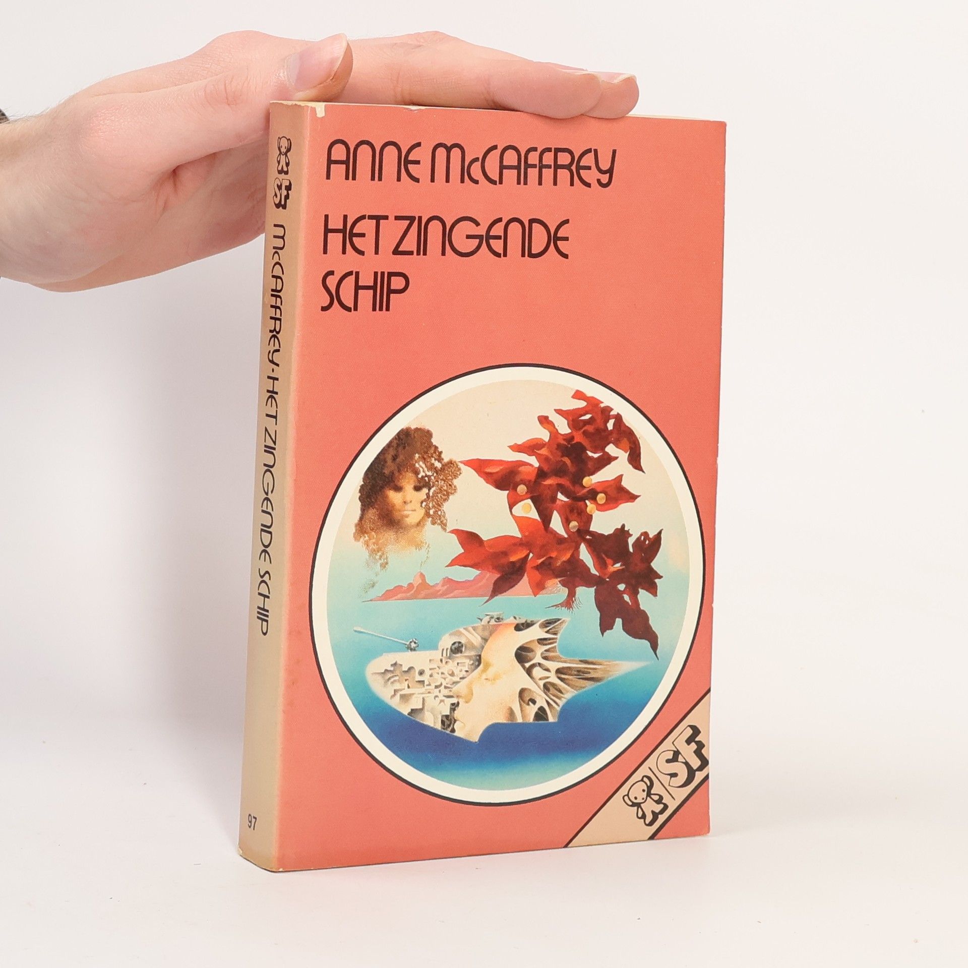 Anne McCaffrey Het zingende schip