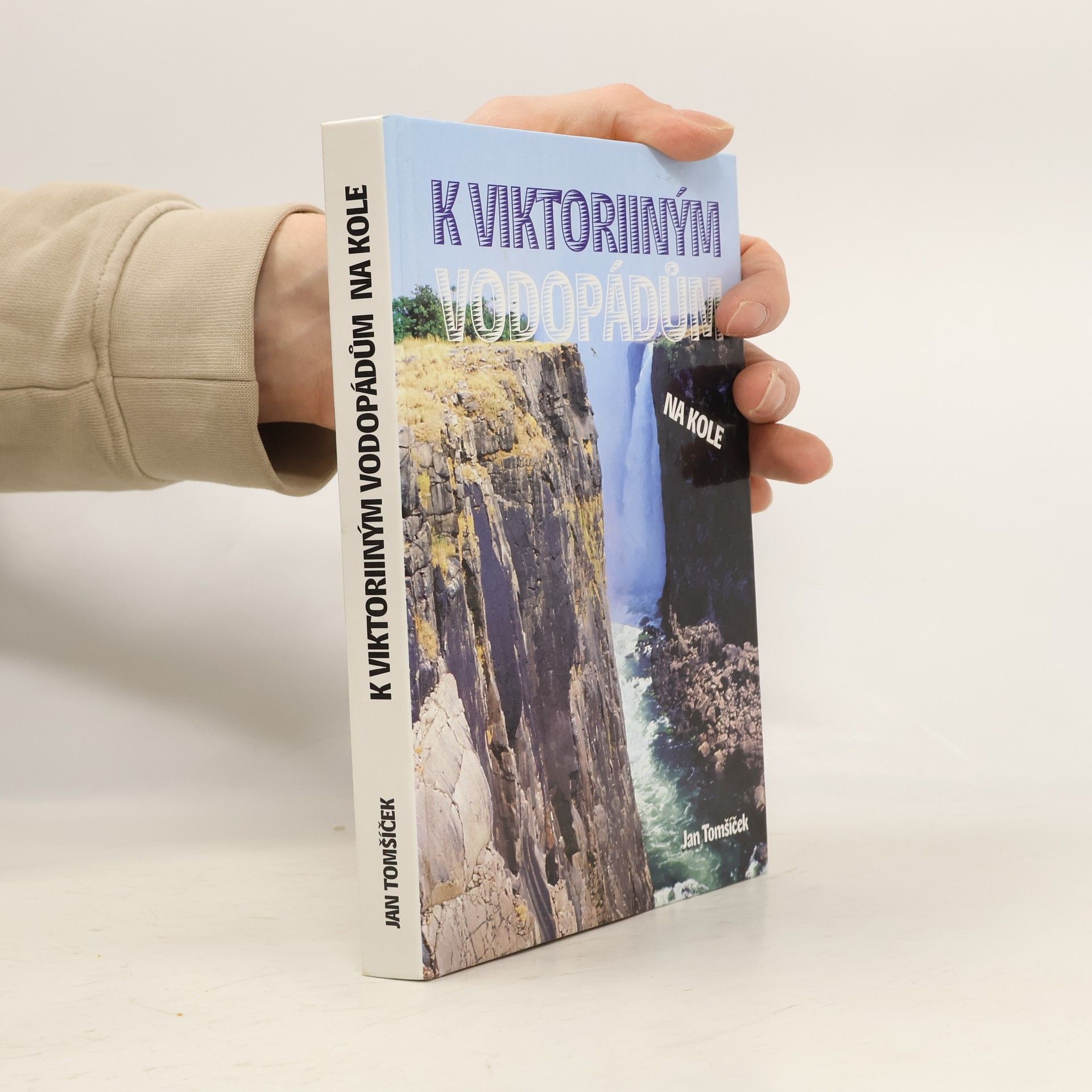 Jan Tomšíček K Viktoriiným vodopádům na kole