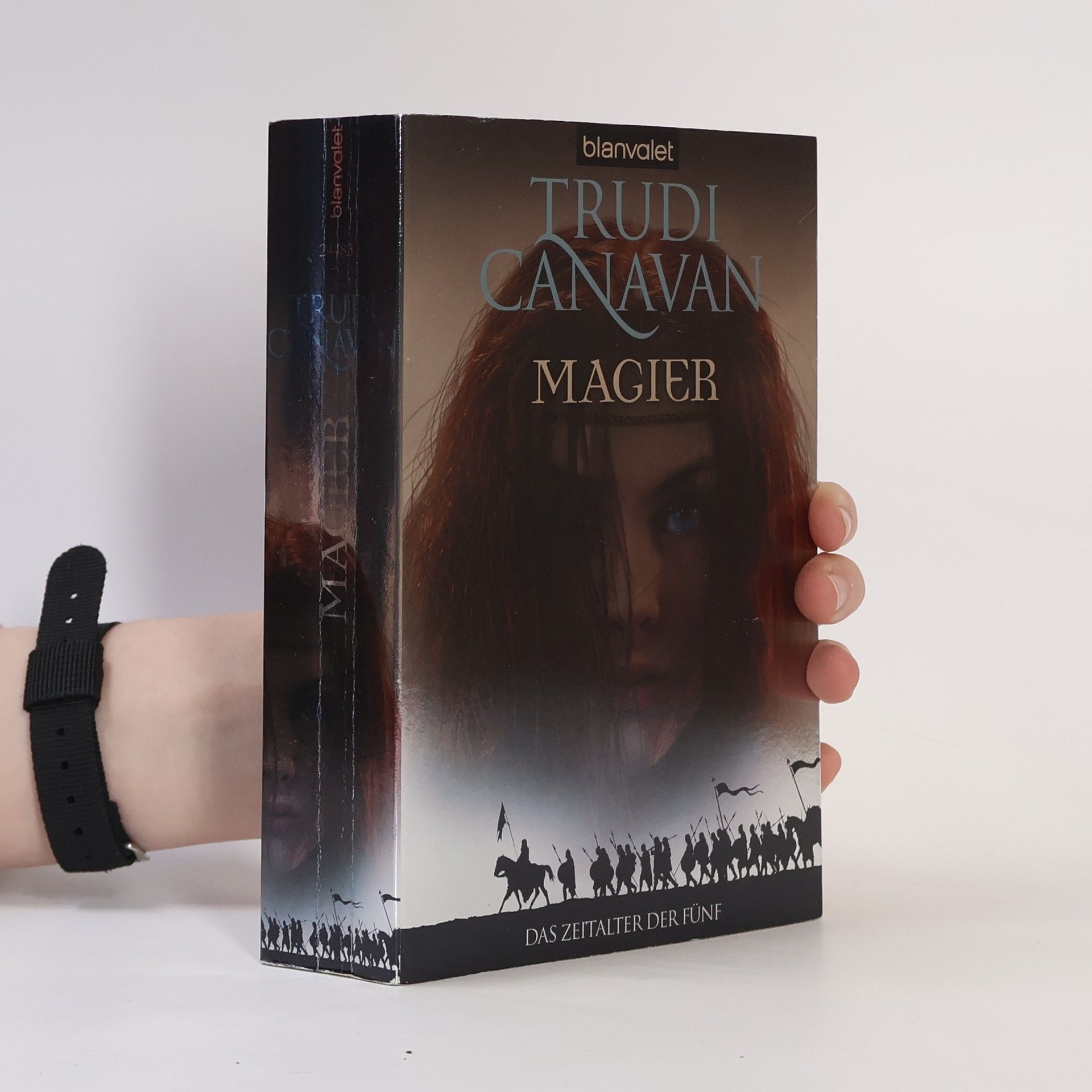 Trudi Canavan Magier