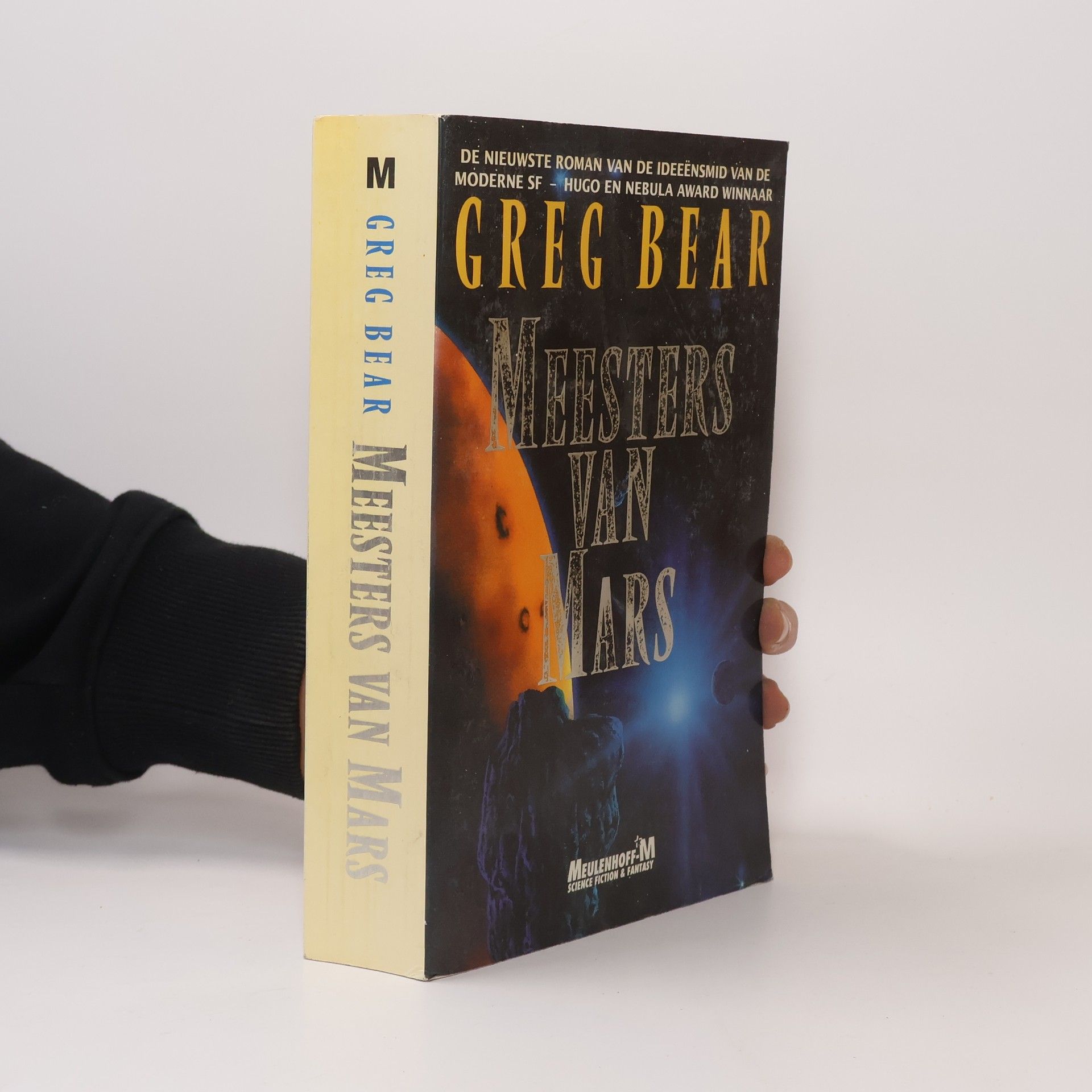 Gregory Dale Bear Meesters van Mars