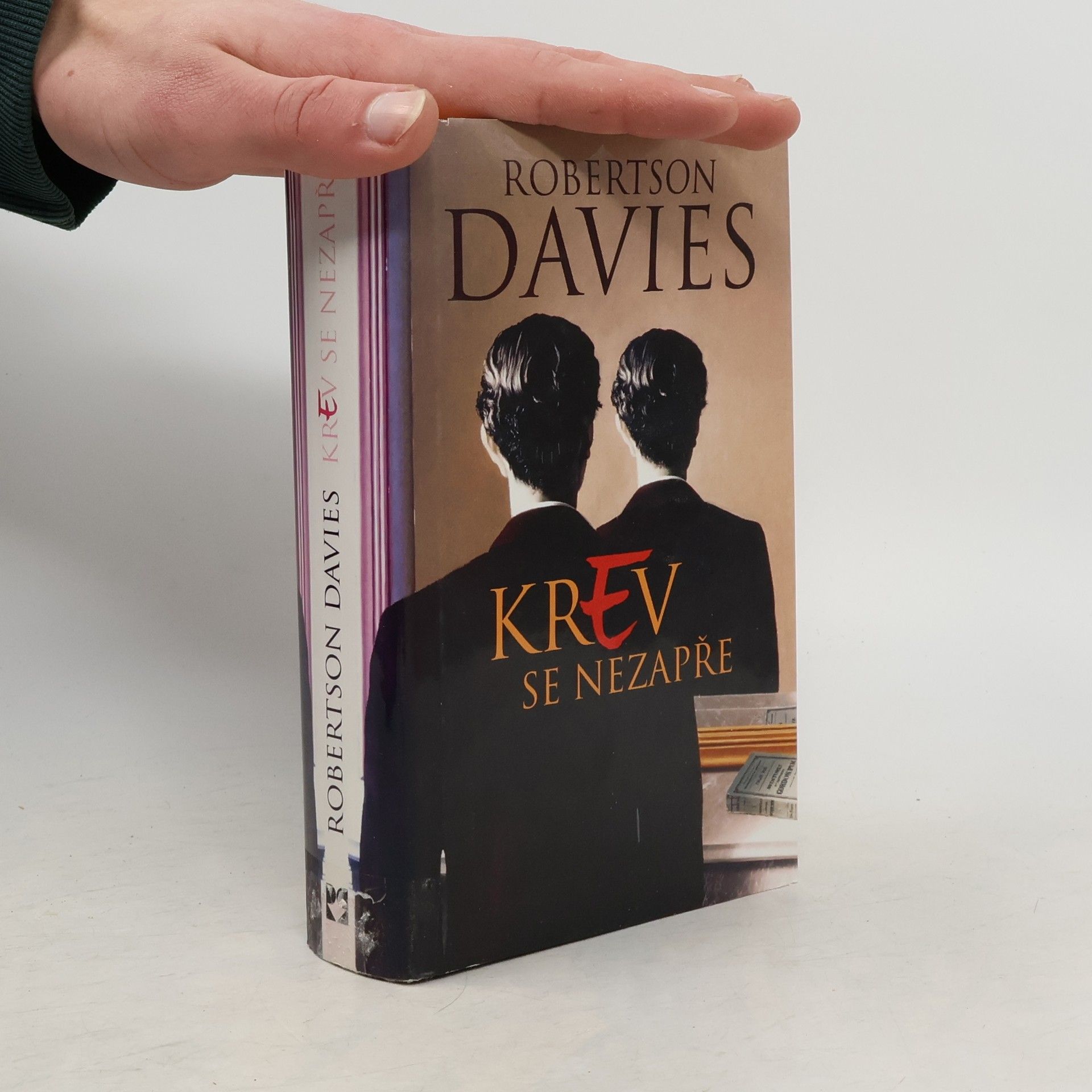 Robertson Davies Krev se nezapře