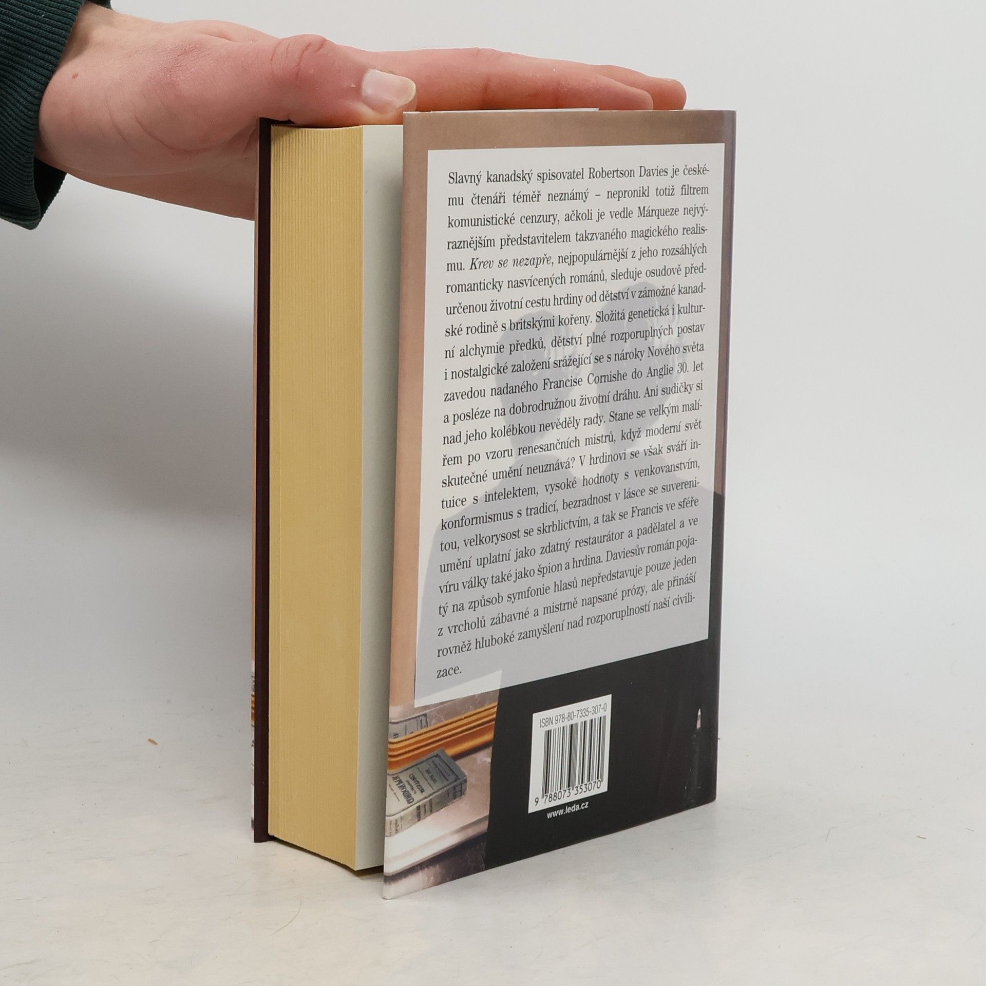 Robertson Davies Krev se nezapře