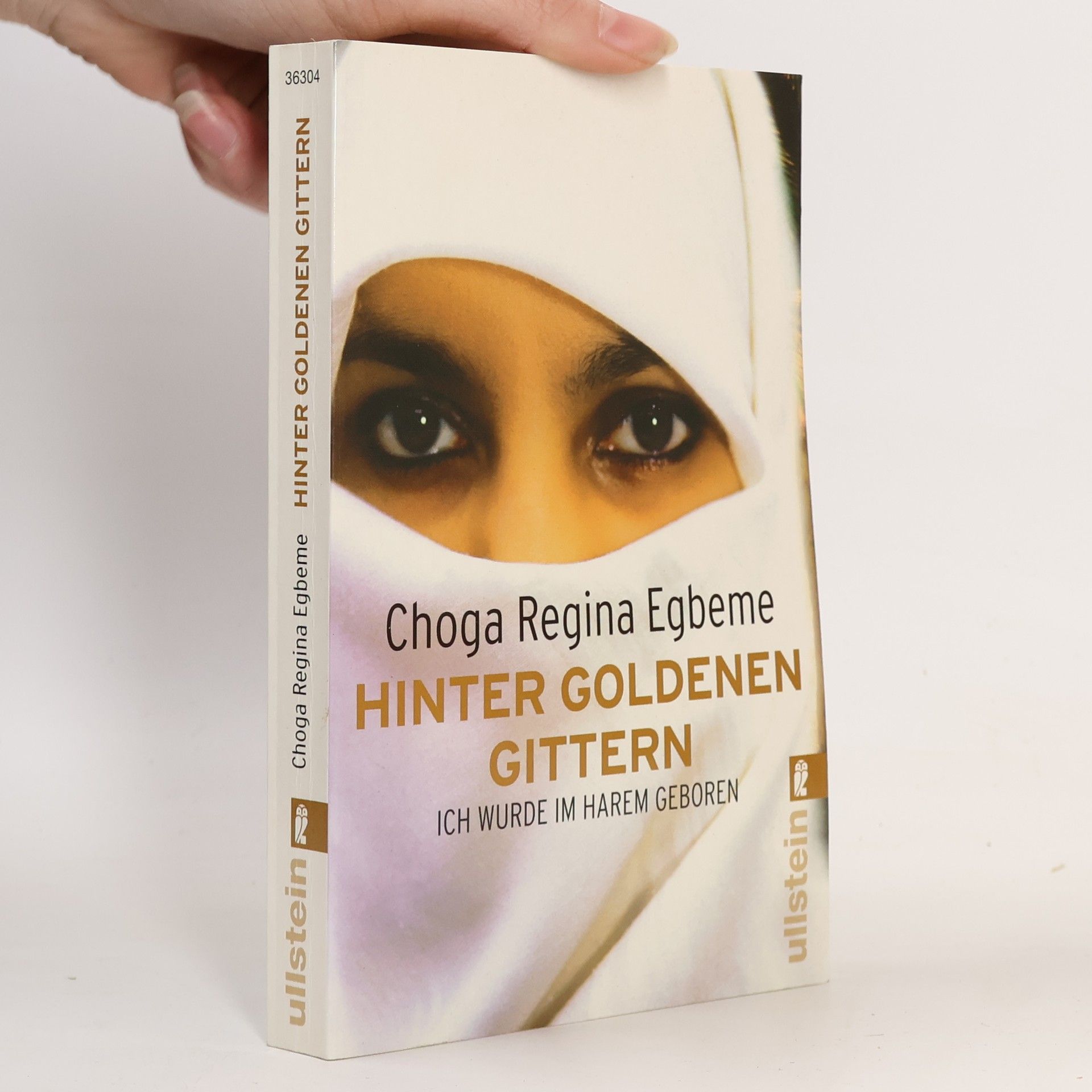 Choga Regina Egbeme Hinter goldenen Gittern
