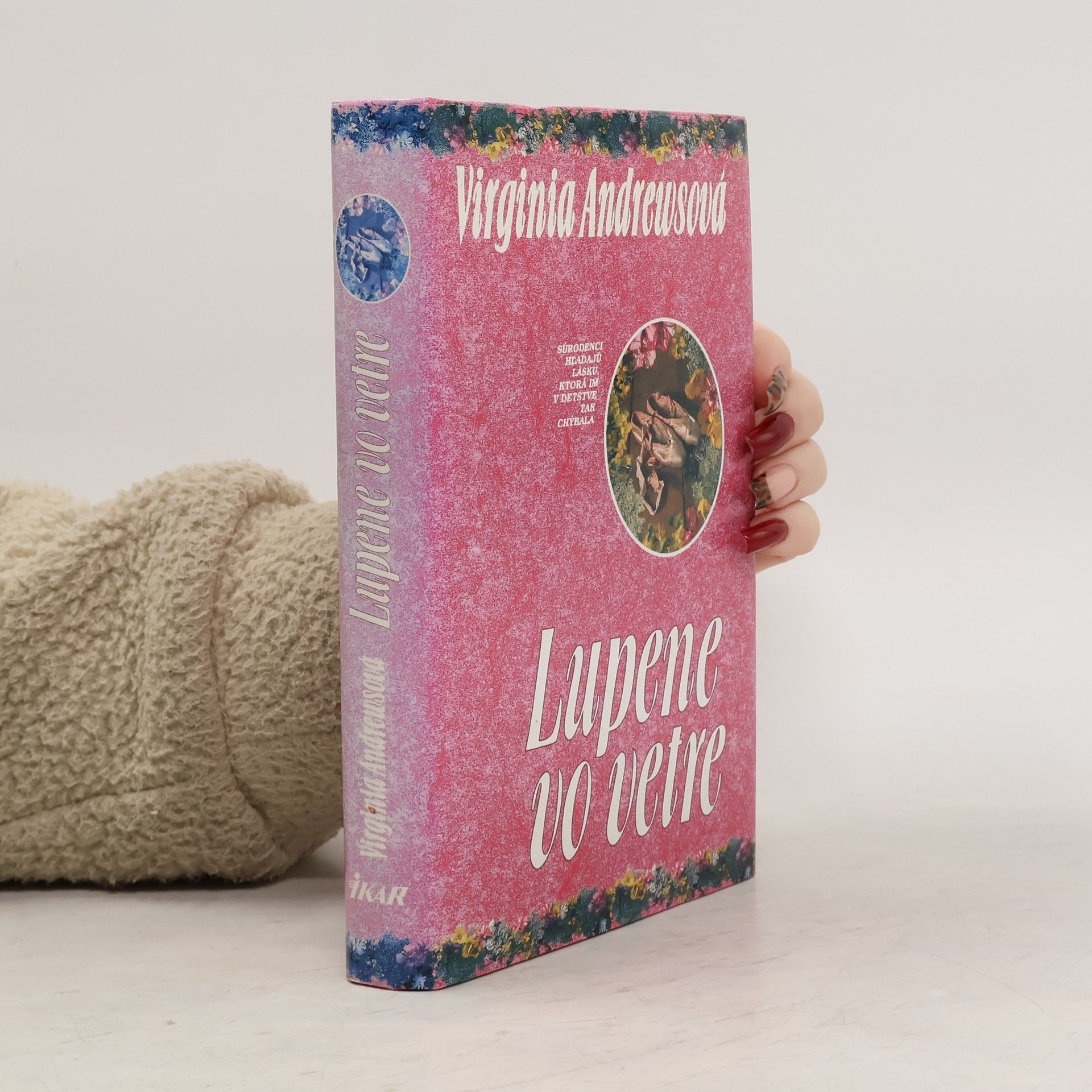 V. C. Andrews Lupene vo vetre