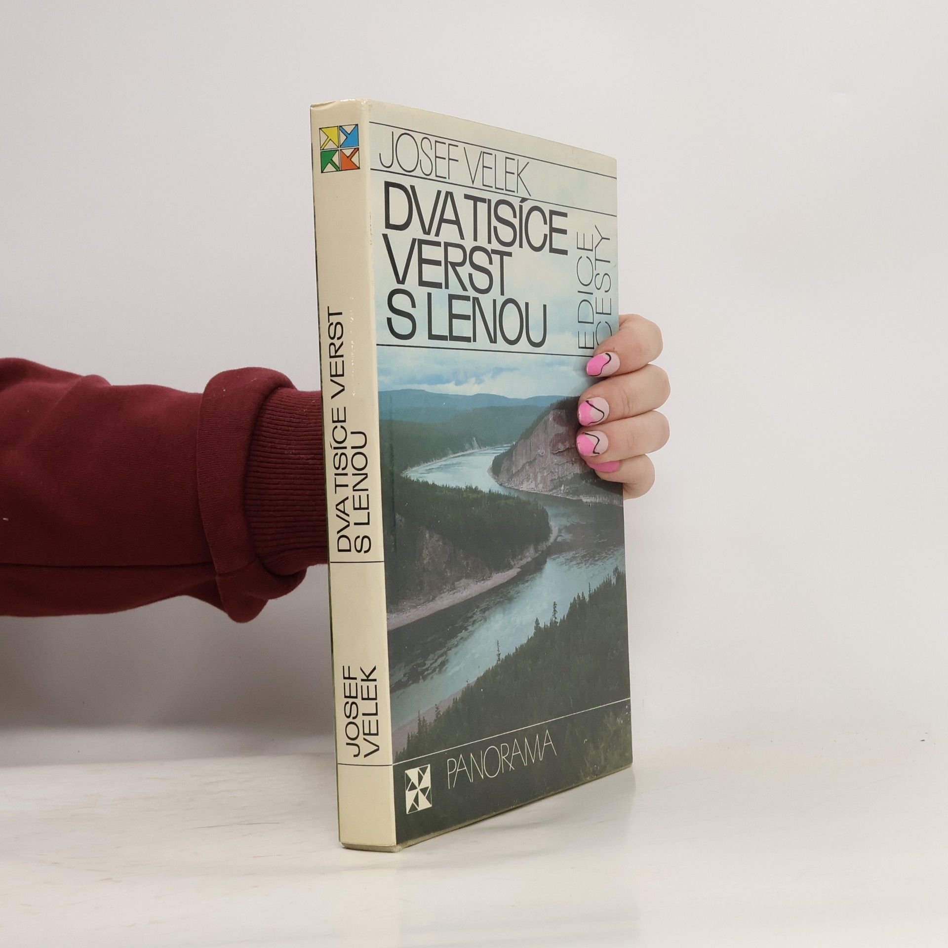 Josef Velek Dva tisíce verst s Lenou