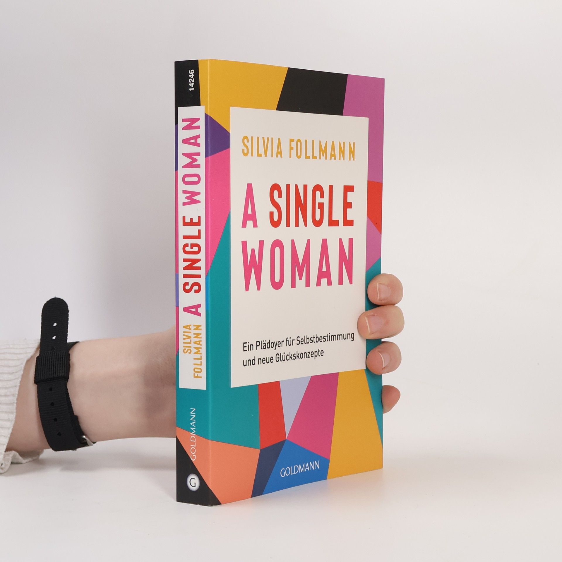 Silvia Follmann A single woman