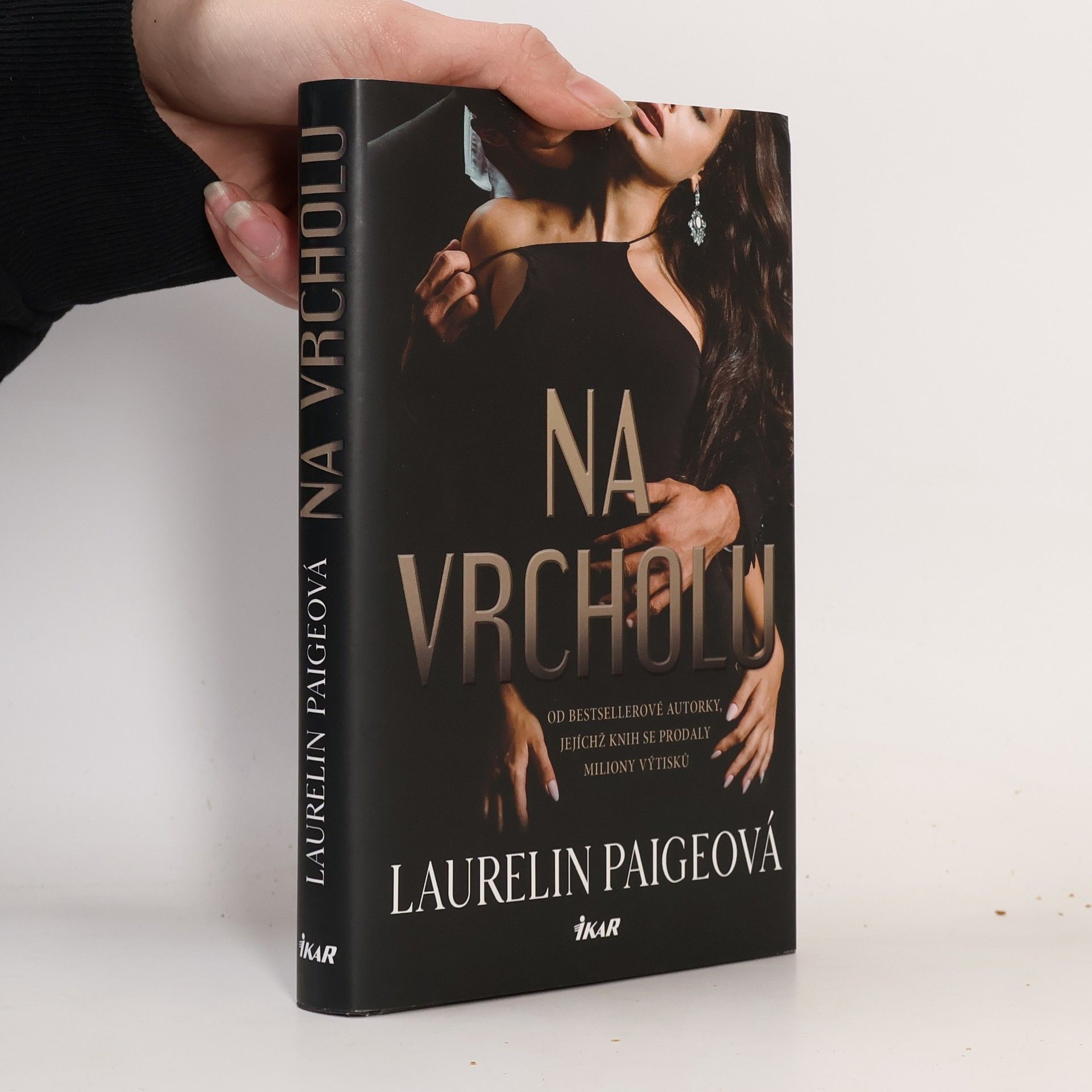 Laurelin Paige Na vrcholu