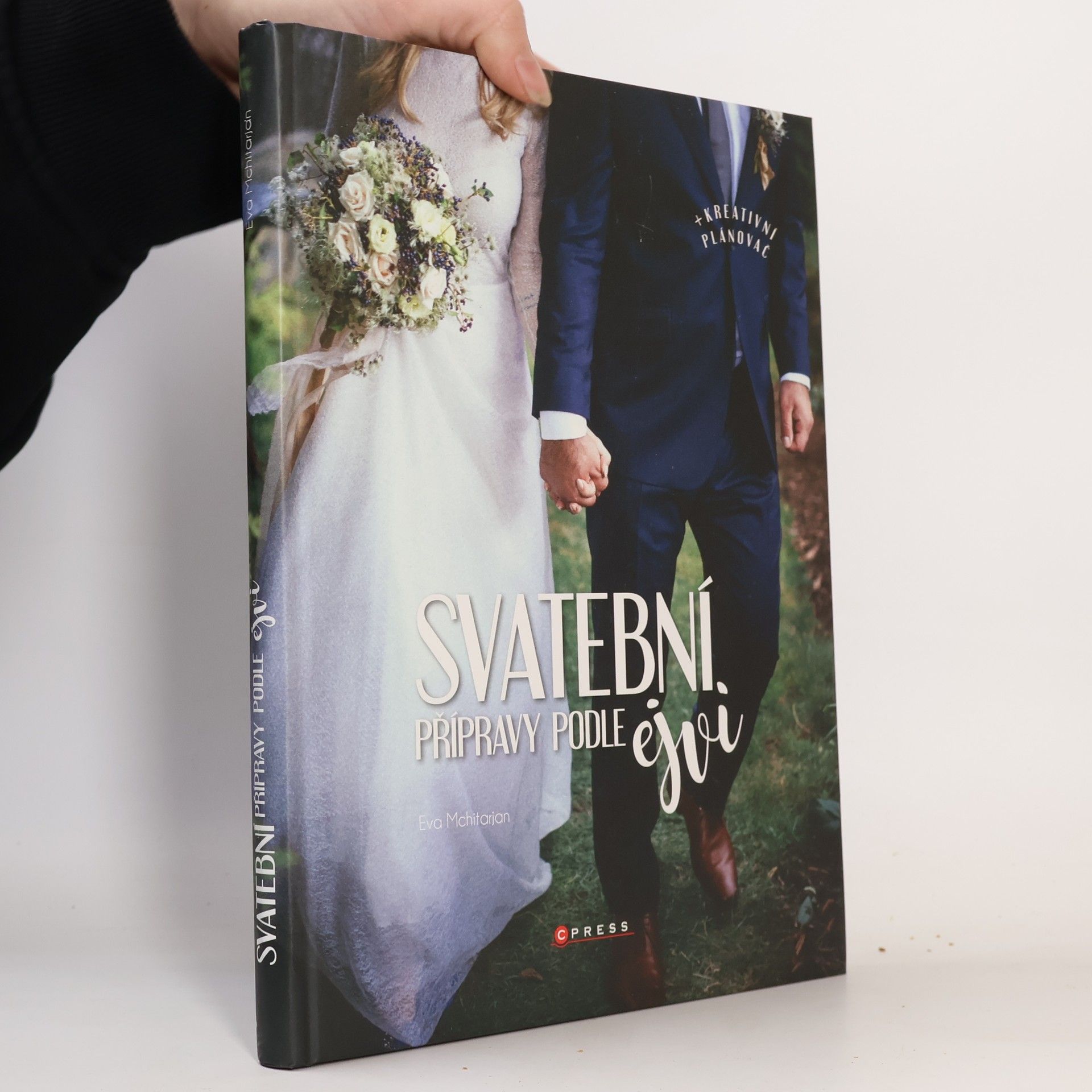 Eva Mchitarjan Svatební přípravy podle Ejvi