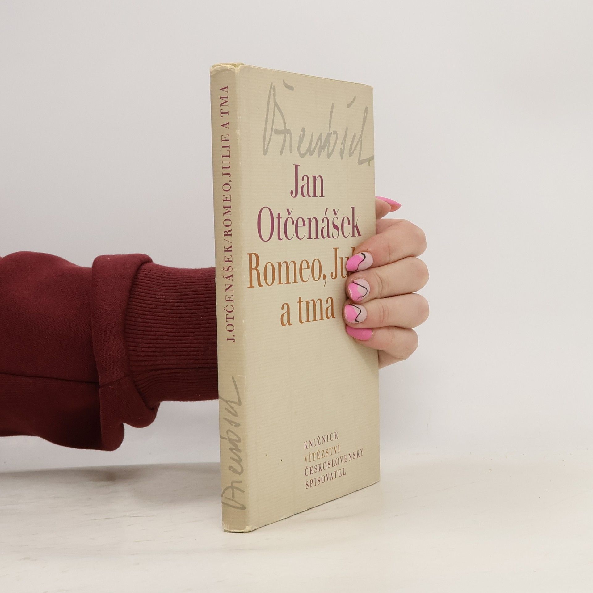 Jan Otčenášek Romeo, Julie a tma