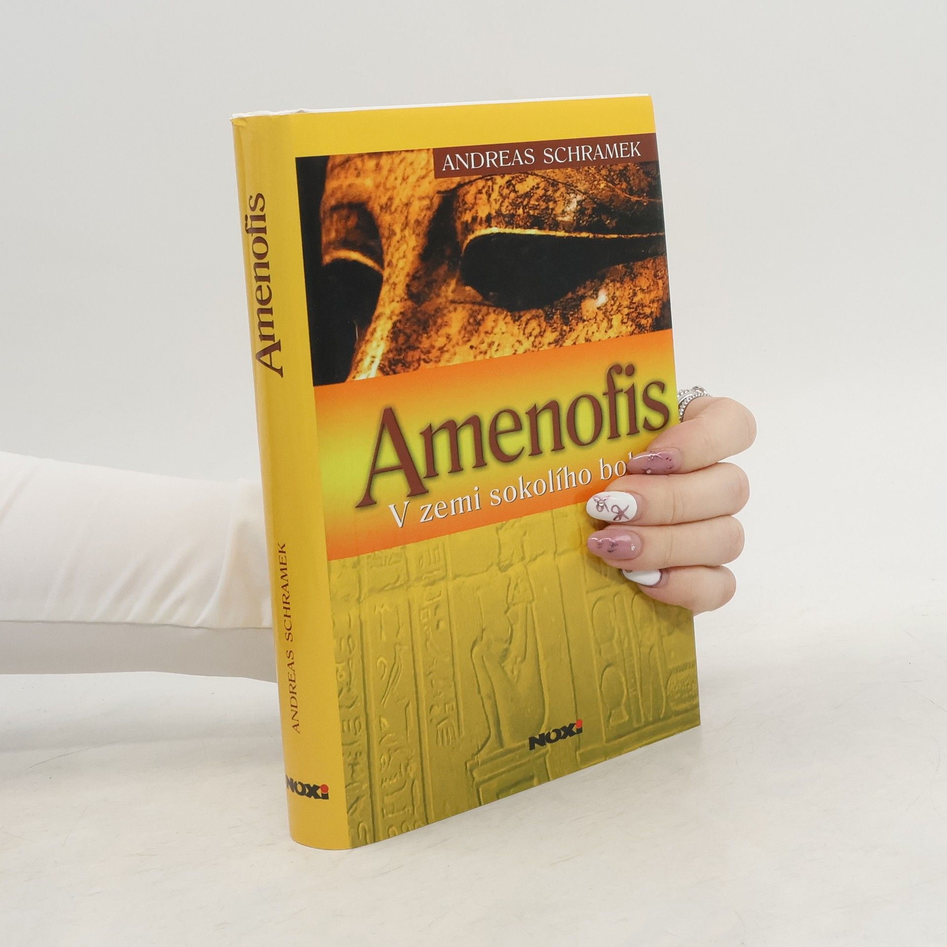 Rudolf Řežábek Amenofis: V zemi sokolího boha