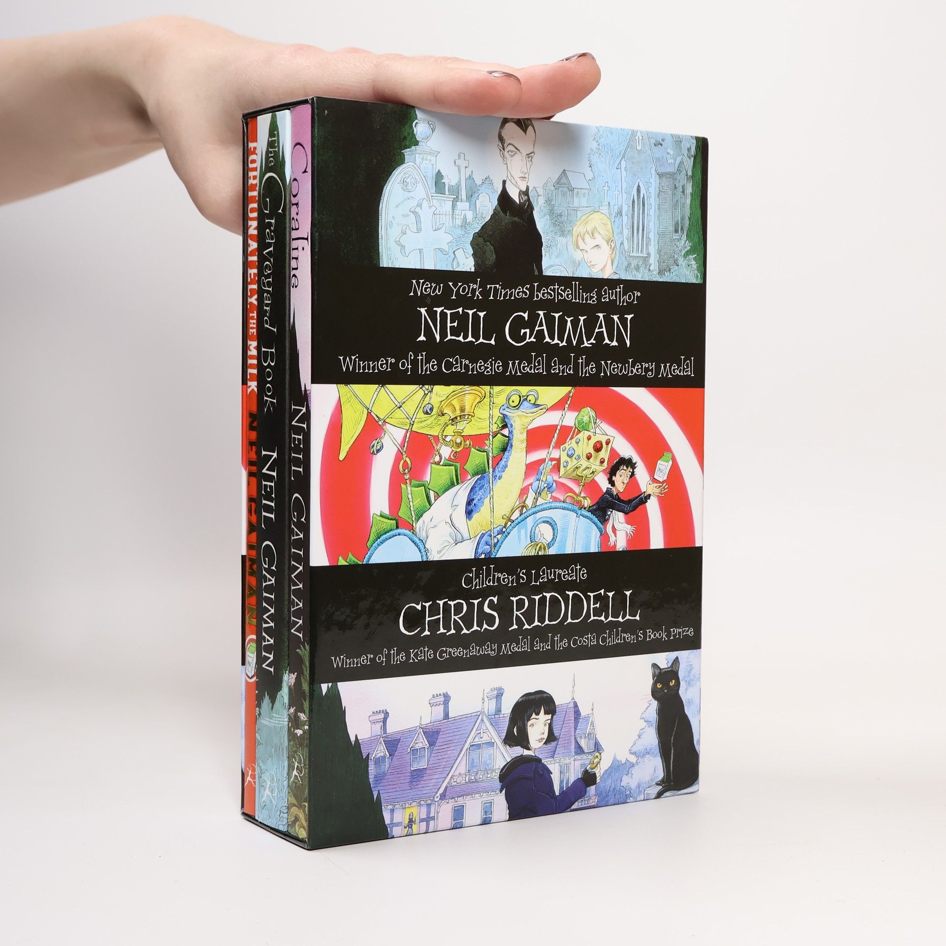 Neil Gaiman Neil Gaiman & Chris Riddell Box Set (The Graveyard Book / Coraline / Fortunately, the Milk)