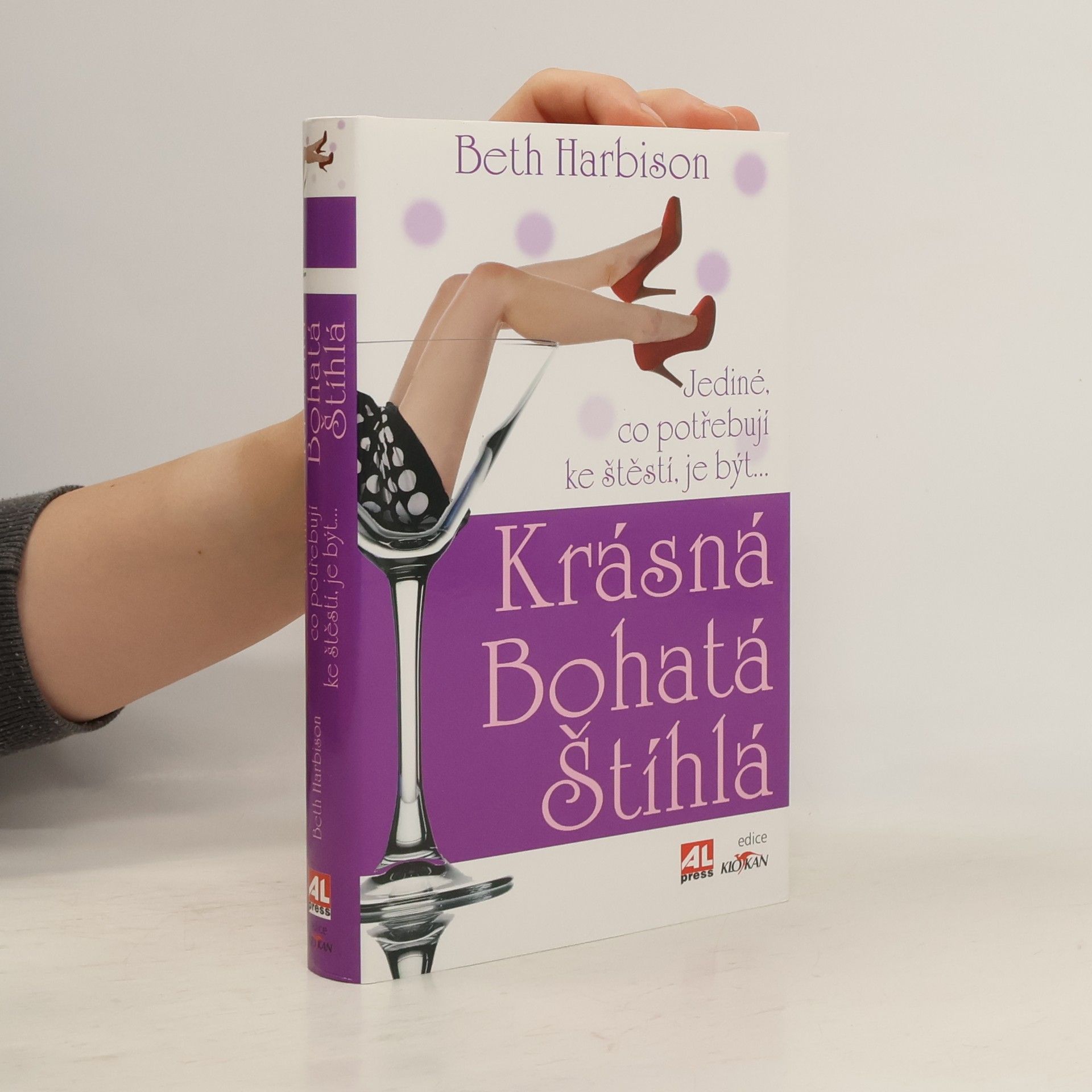 Krásná, bohatá, štíhlá