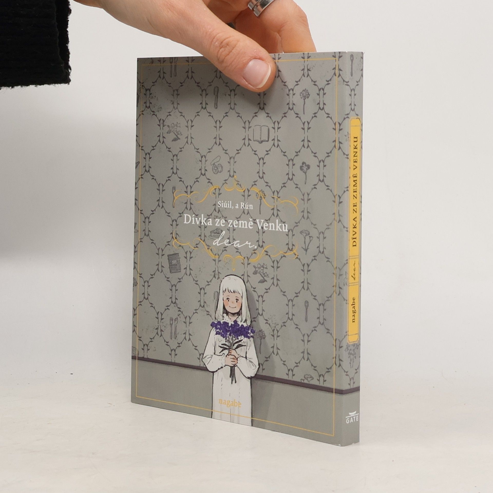 Dívka ze země Venku : dear