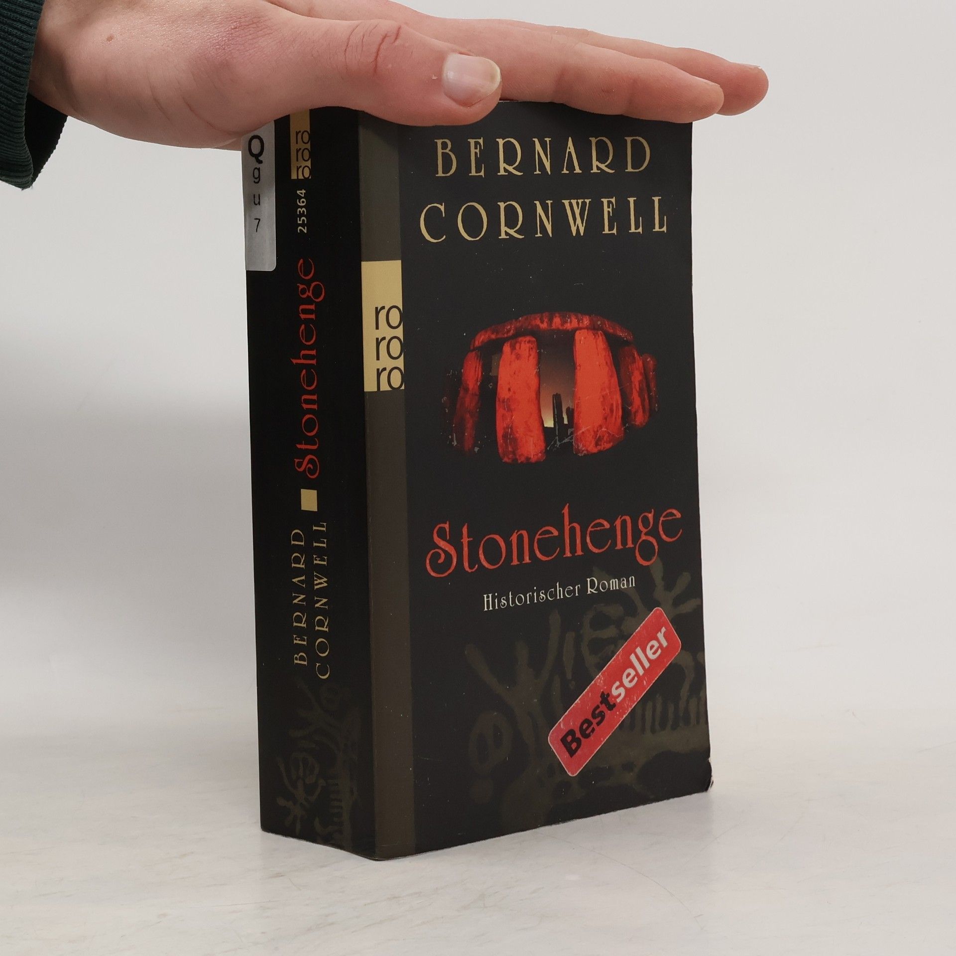 Bernard Cornwell Stonehenge