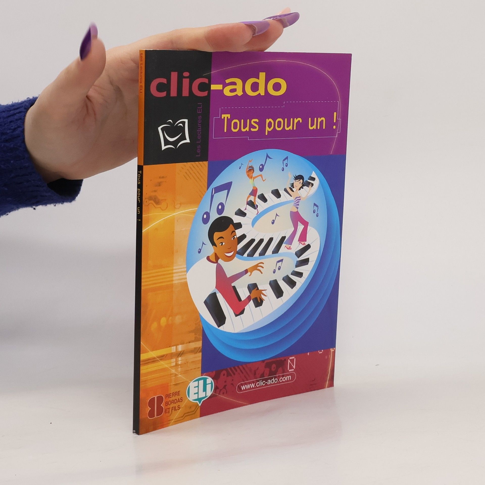 AA.VV. clic-ado: Tous pour un !