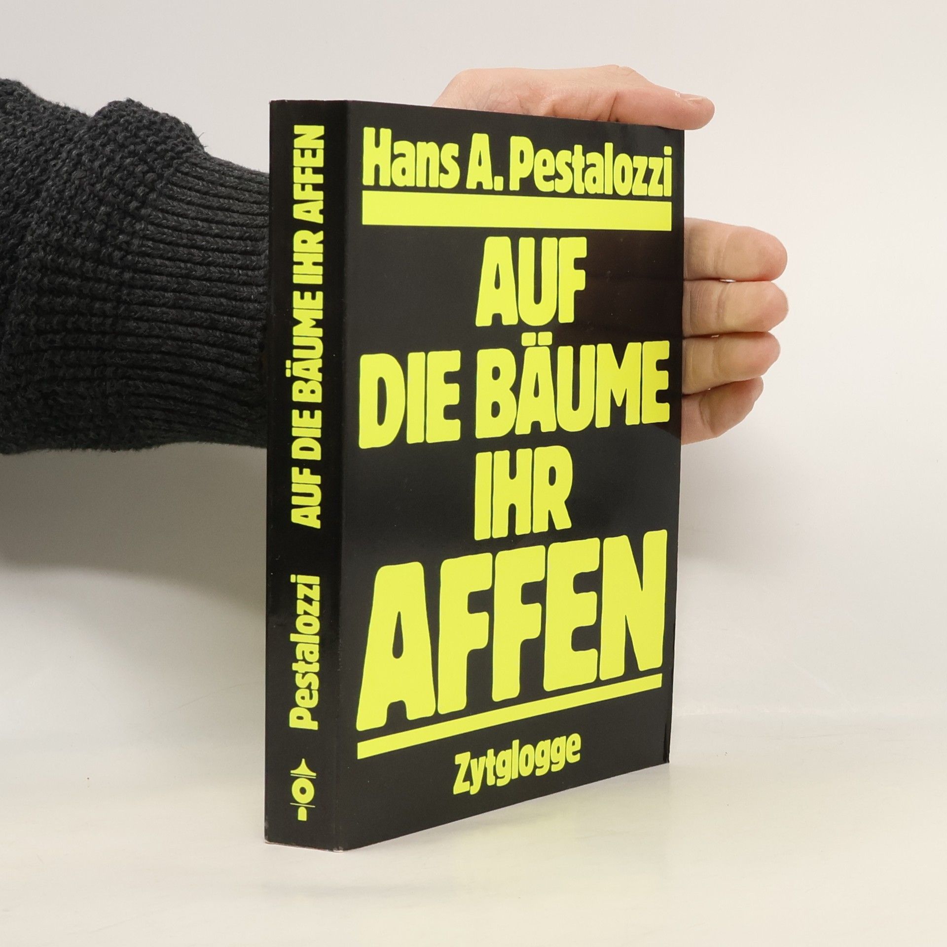Auf die Bäume ihr Affen