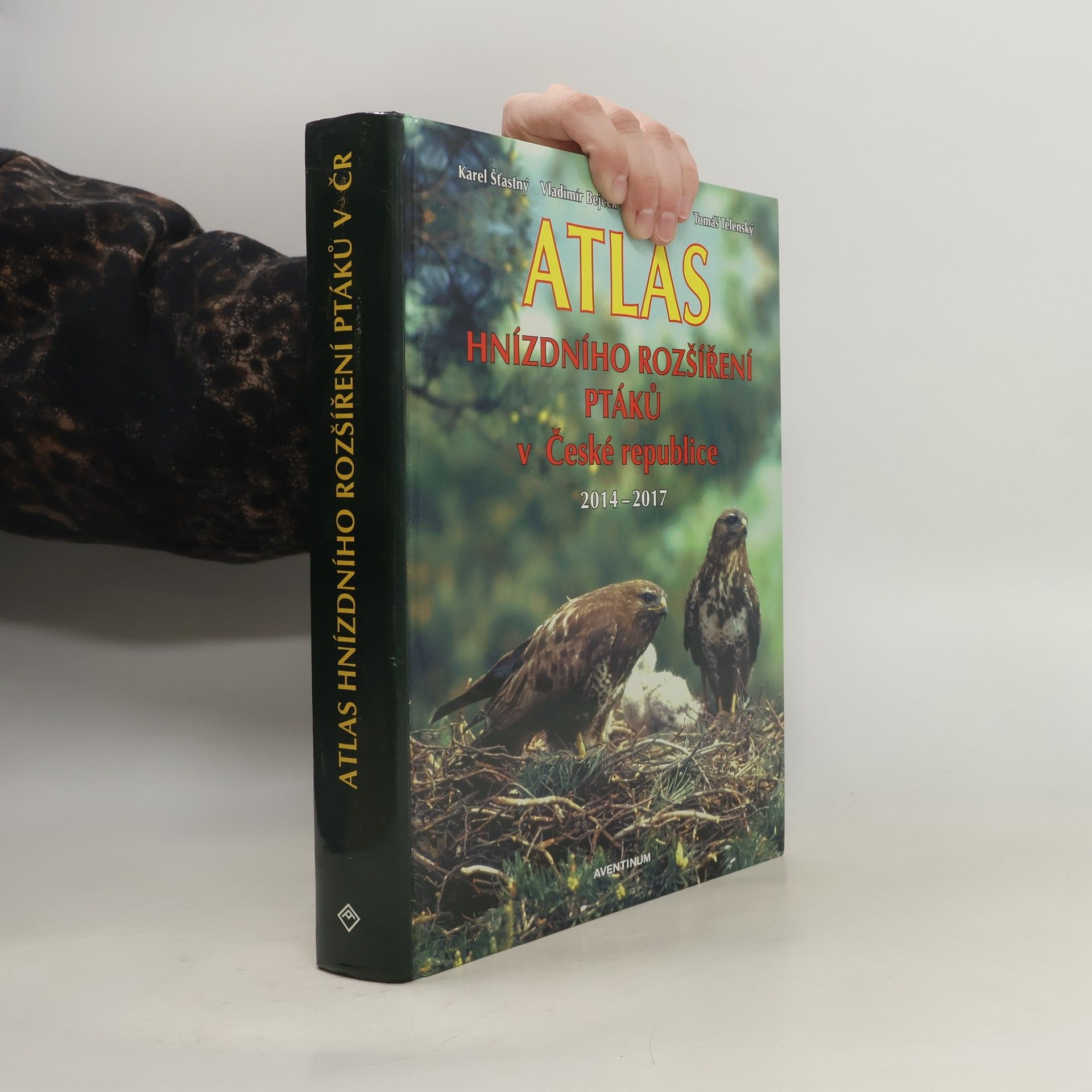 Tomáš Telecký Atlas hnízdního rozšíření ptáků v České republice 2014 - 2017