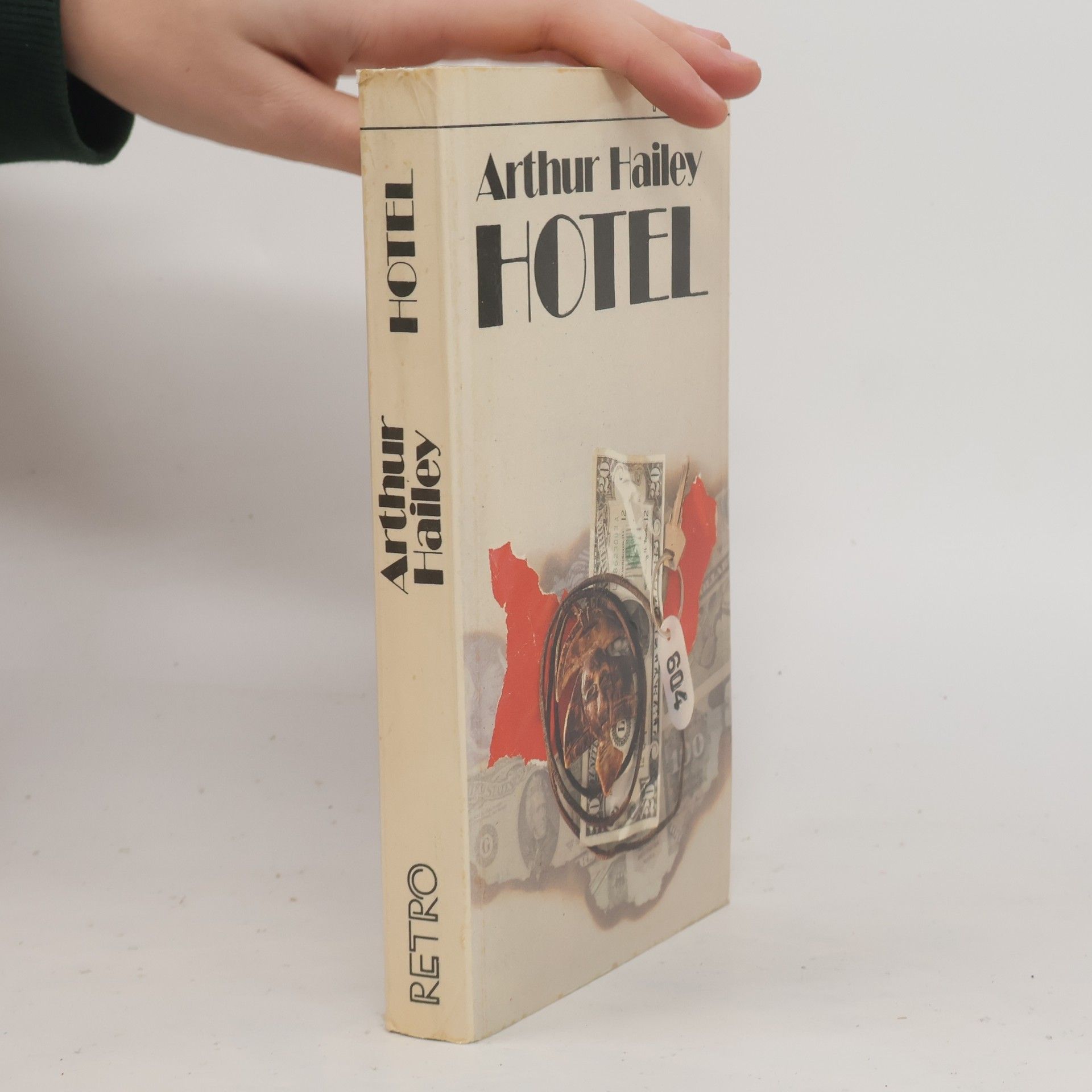 Arthur Hailey Hotel