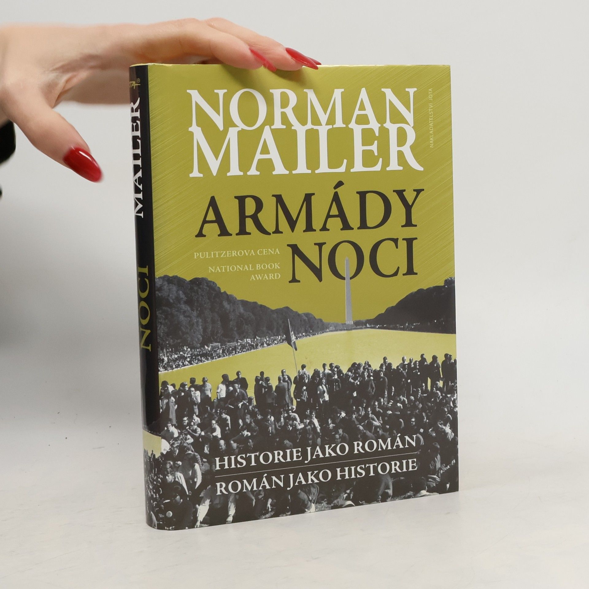 Norman Mailer Armády noci