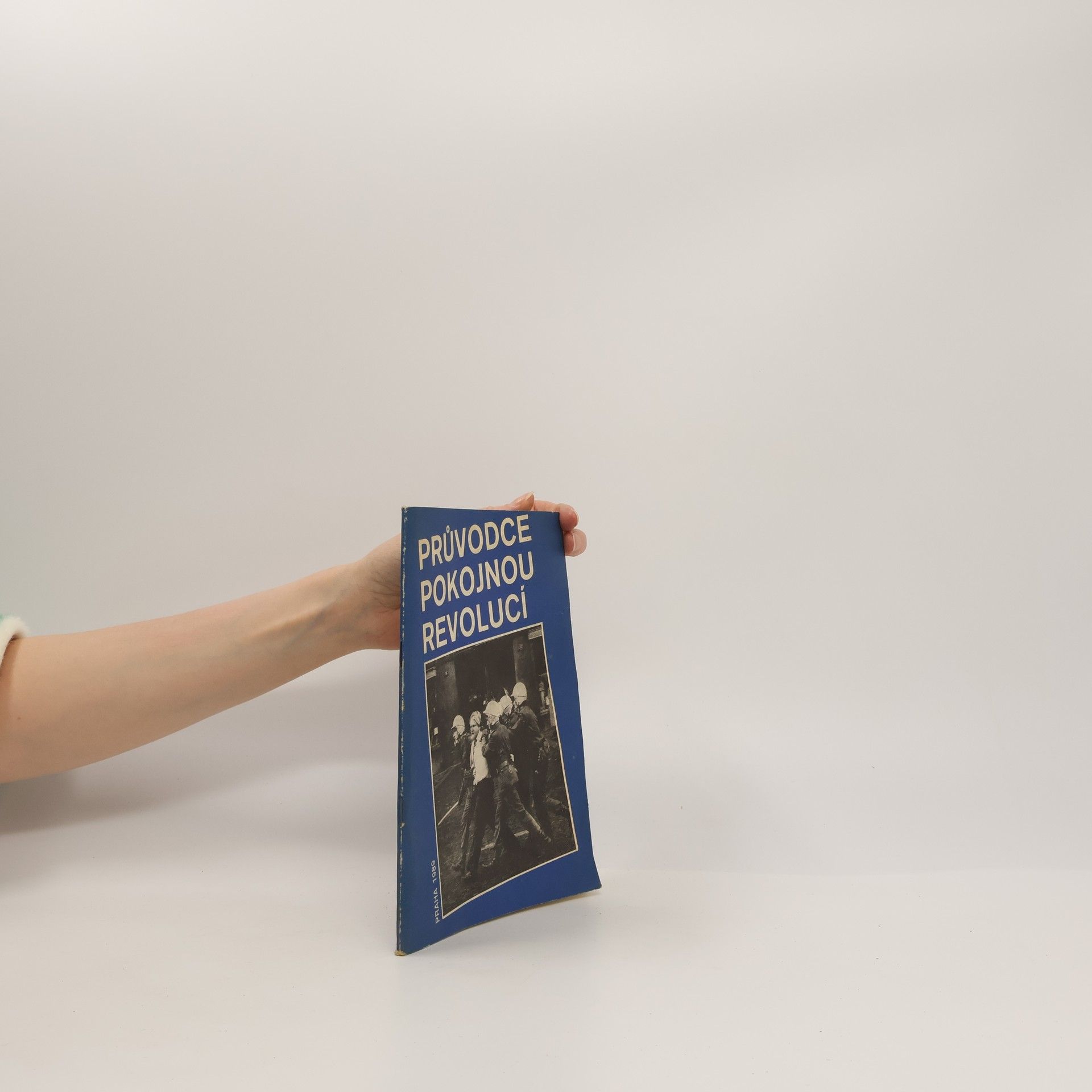 Ladislav Dragula Průvodce pokojnou revolucí : Praha 1989