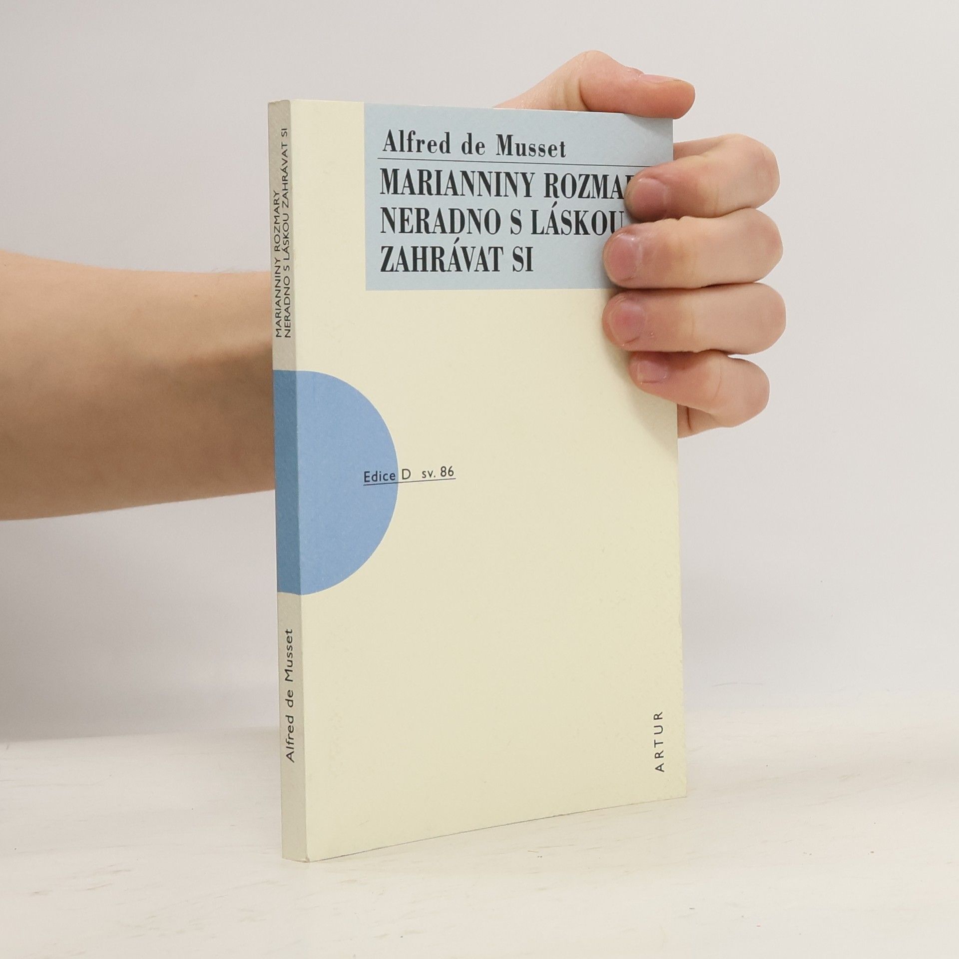 Marianniny rozmary ; Neradno s láskou zahrávat si