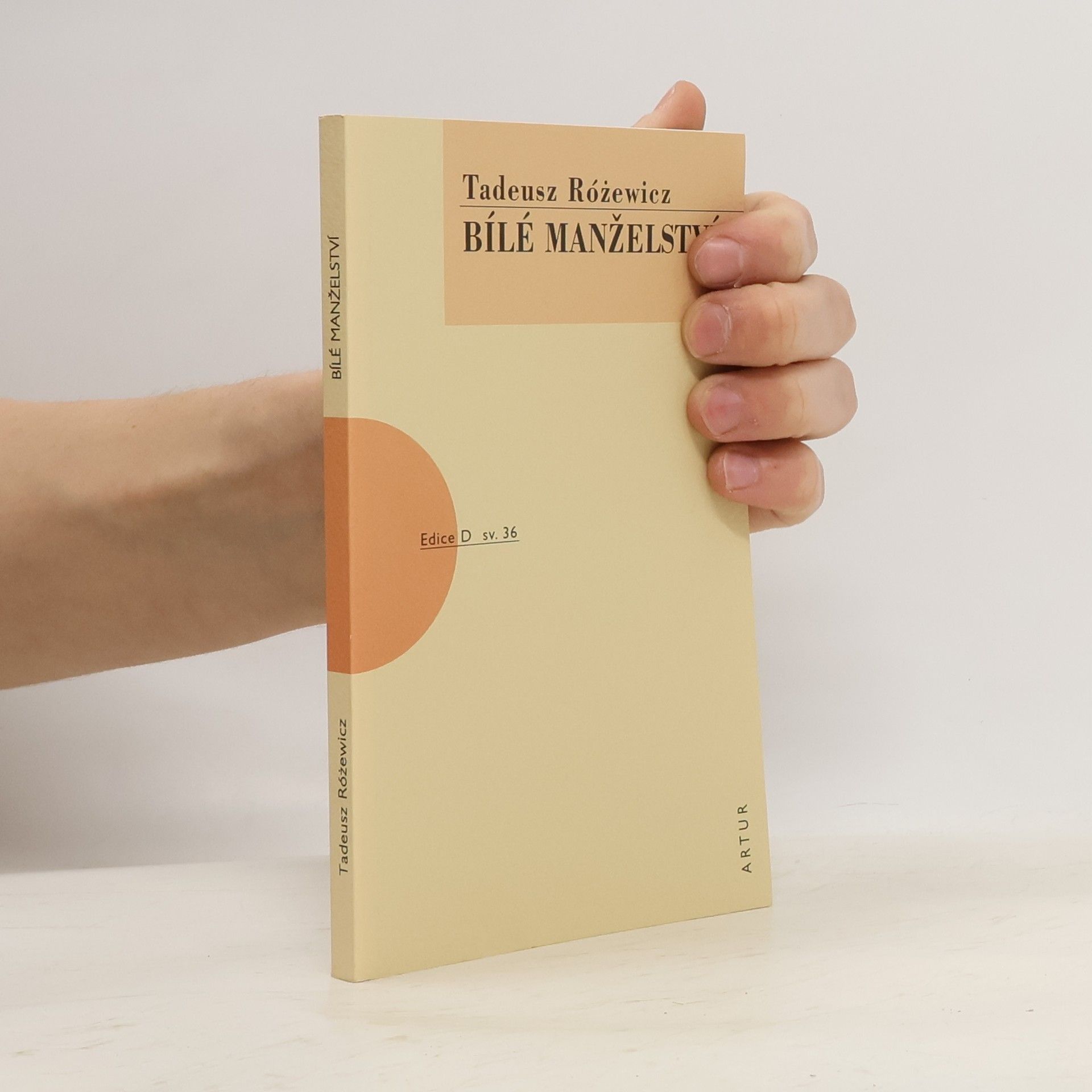 Tadeusz Różewicz Bílé manželství