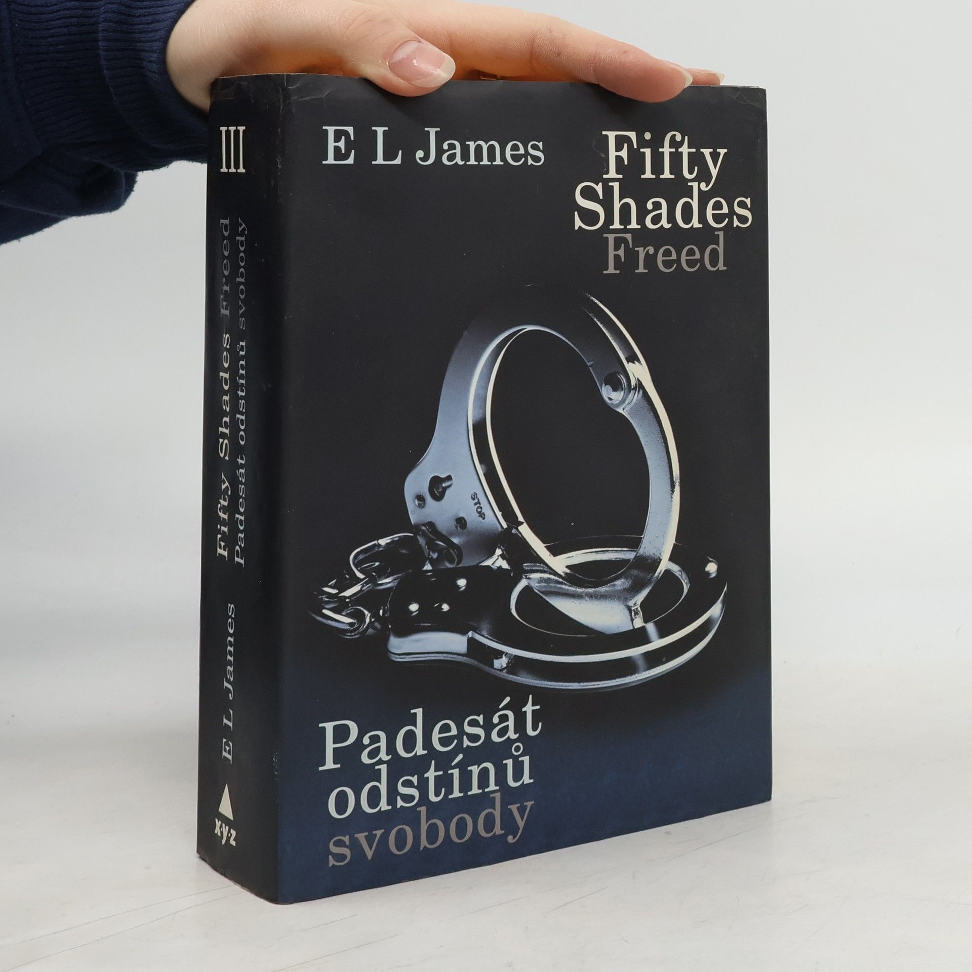 E. L. James Padesát odstínů svobody