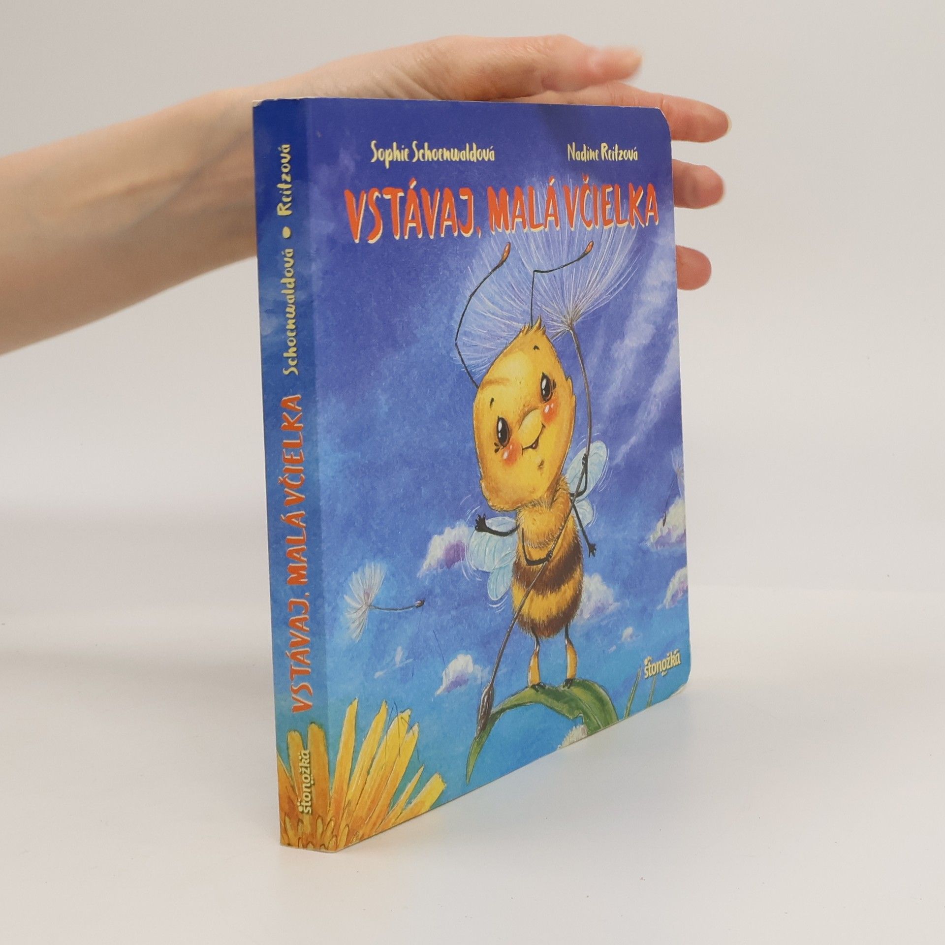 Sophie Schoenwald Vstávaj, malá včielka