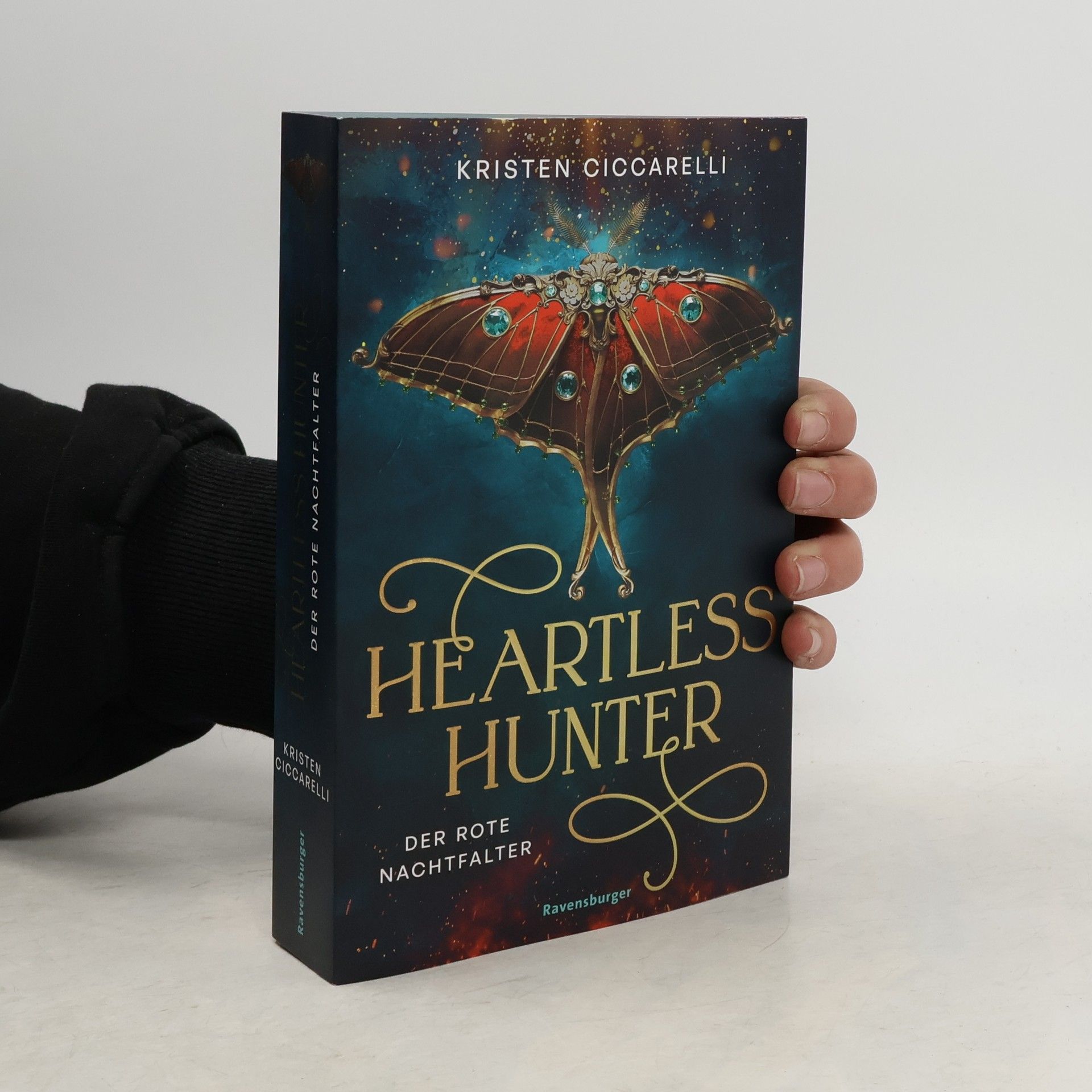 Heartless Hunter. Der rote Nachtfalter, Band 1