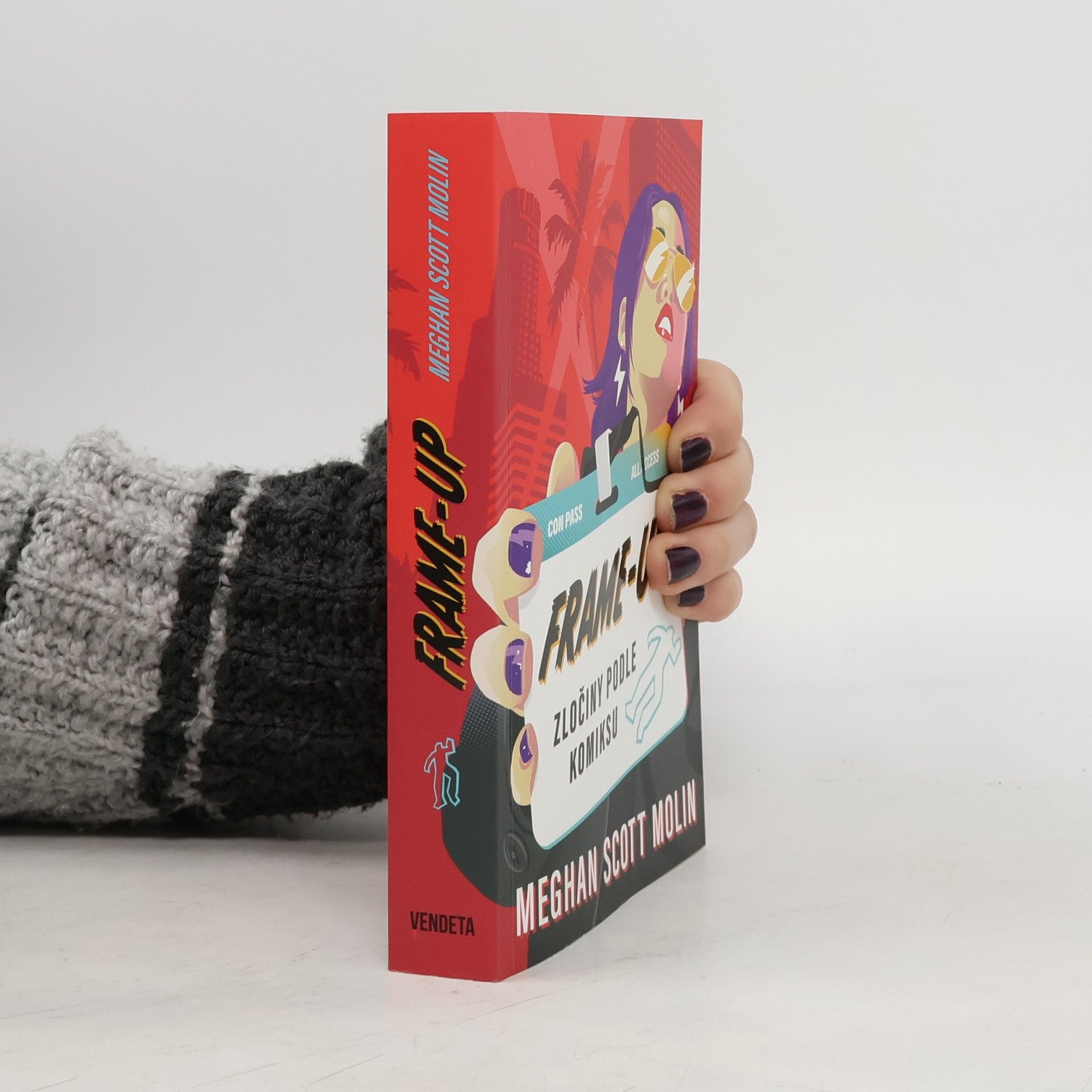 Meghan Scott Molin Frame-Up: Zločiny podle komiksu